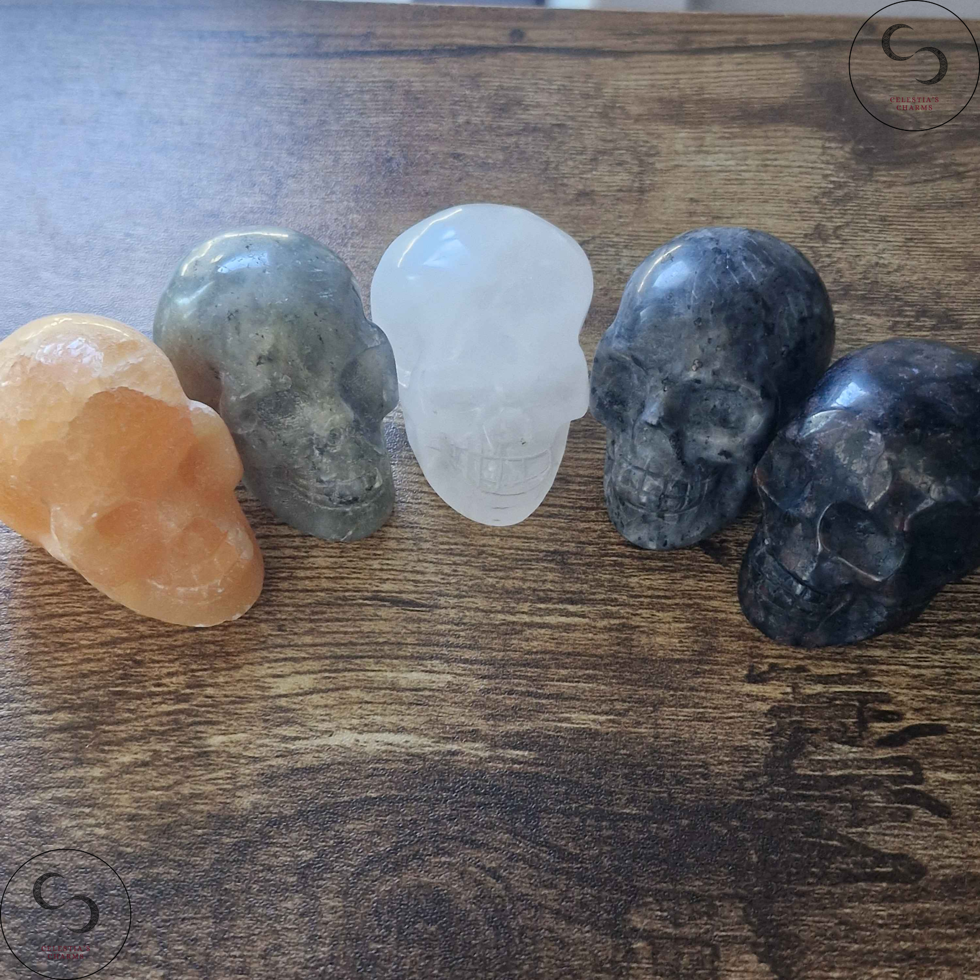 Crystal Skull Curio (Medium)