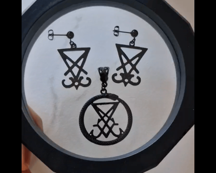 The Lightbringer Set.gif | Celestia's Charms