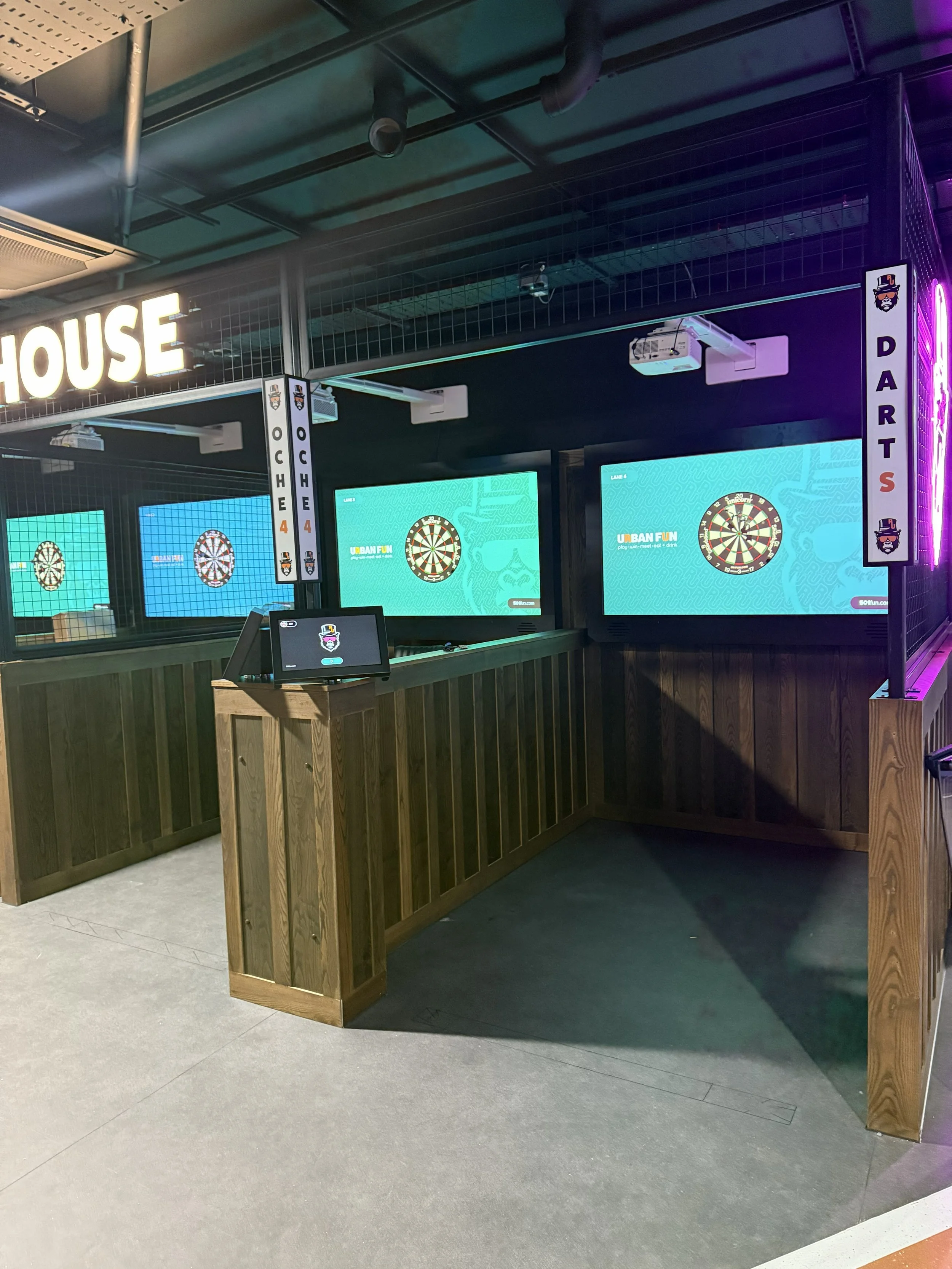 VR darts grilles