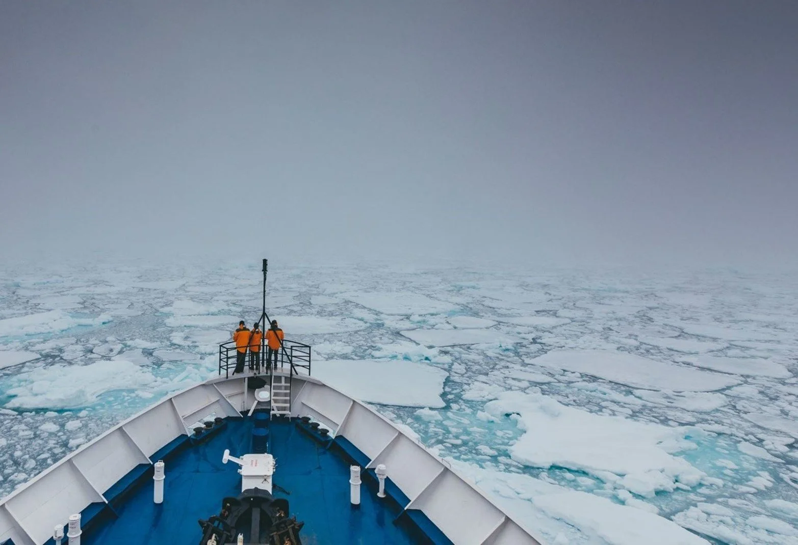 Implementation of the Polar Connect submarine internet cable