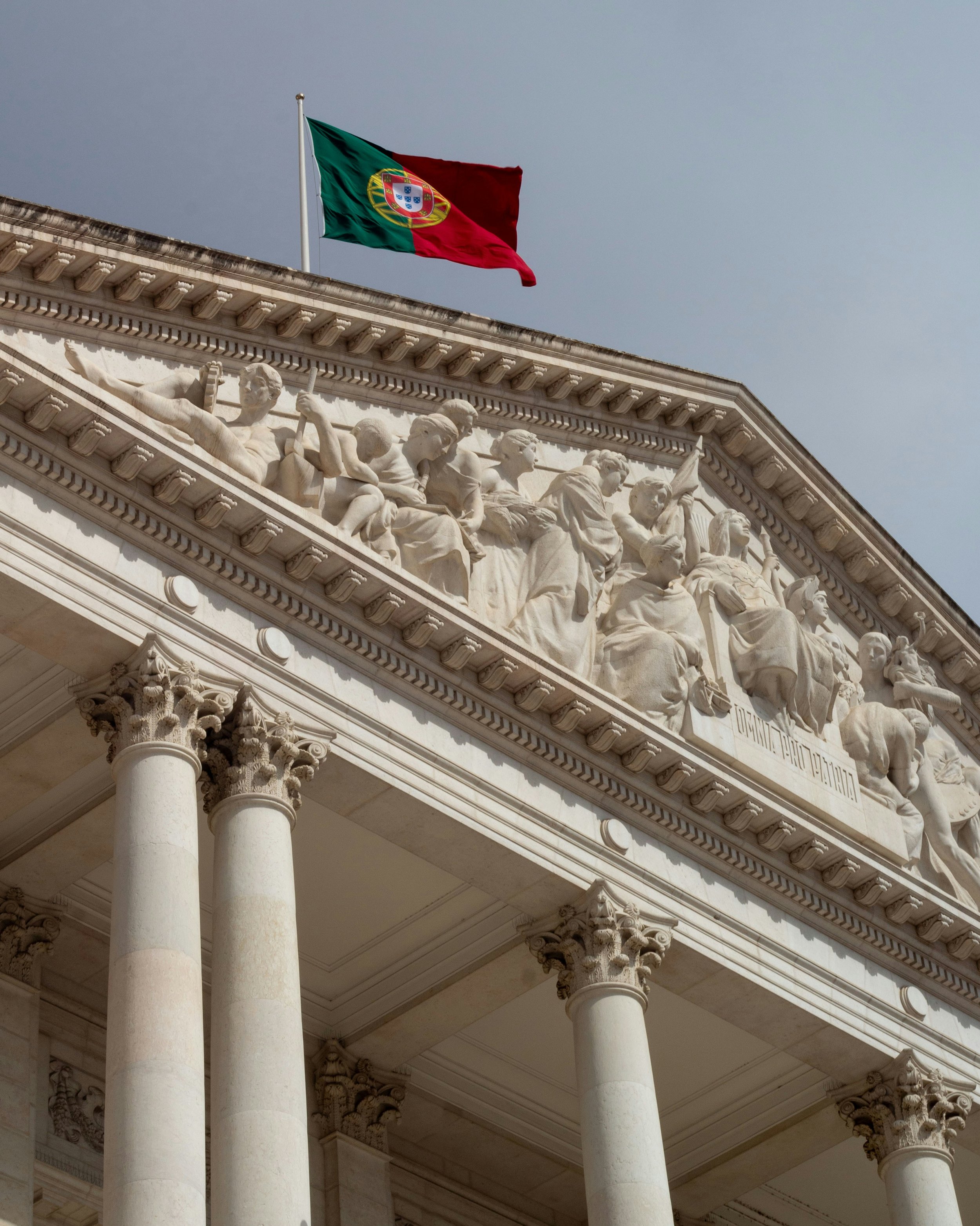 Auction design in the recent Portuguese 5G auction – what went wrong?