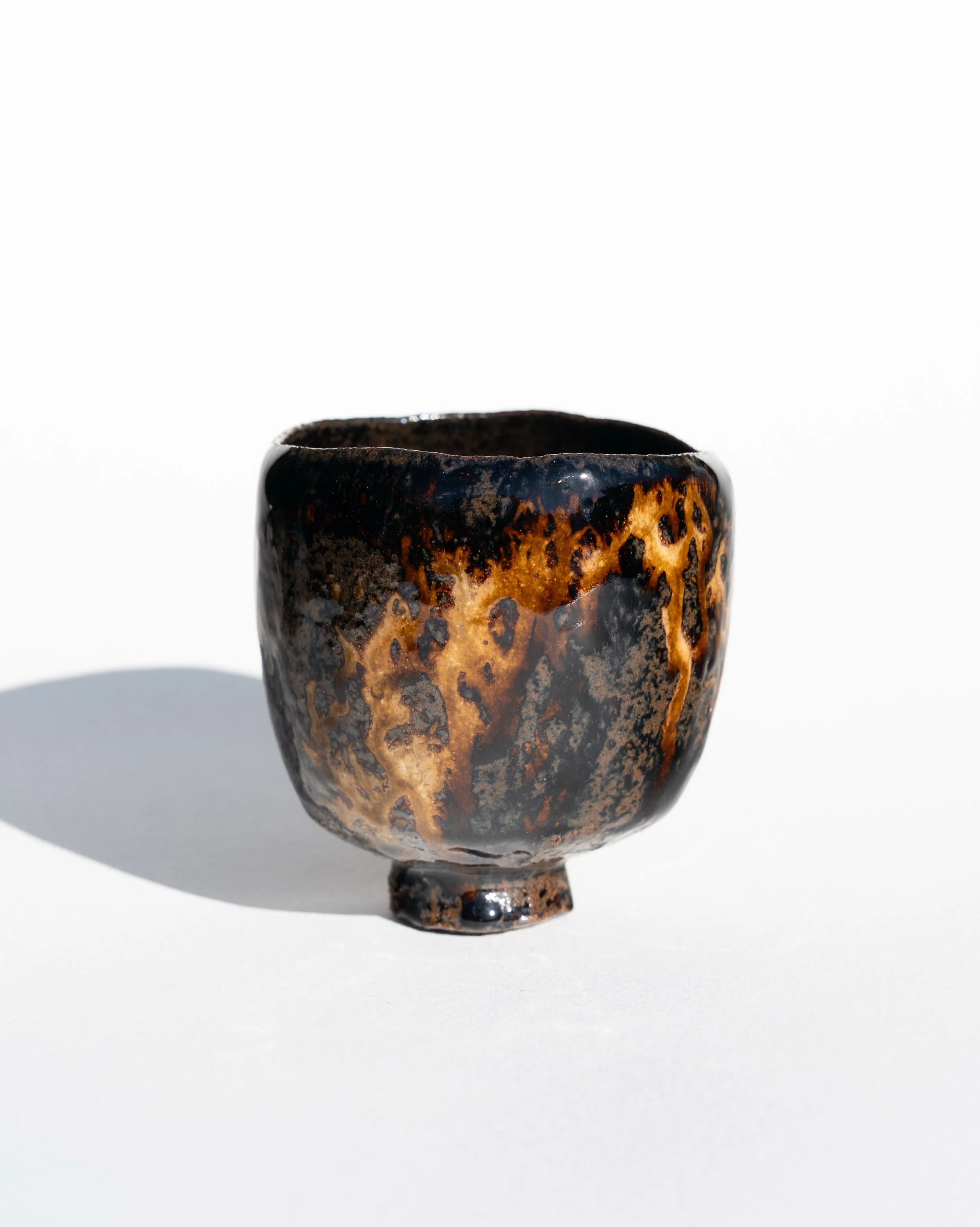 Comme photographier le feu.
.
Bient&ocirc;t en ligne sur la boutique @julien_bernier_sales