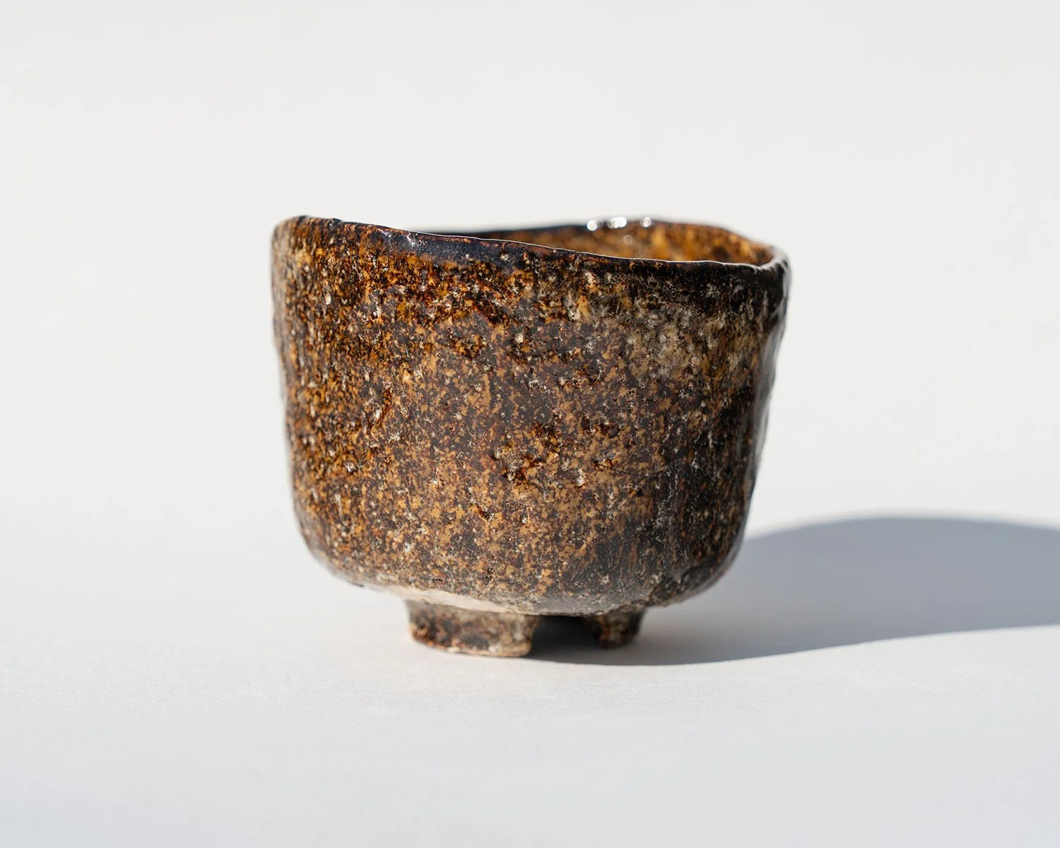 Chawan pincé émaux de cendre par Julien Bernier