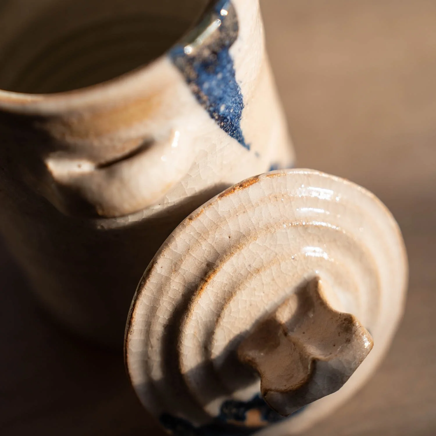 Cha-ire email ko et tenmoku Julien Bernier