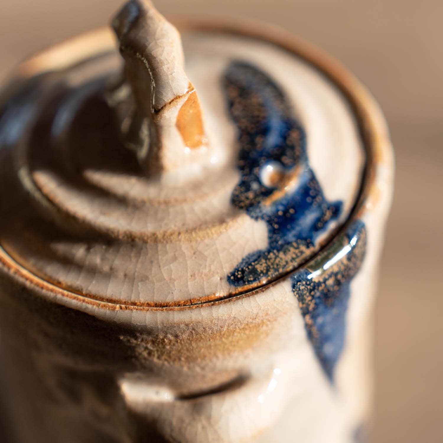 Cha-ire email ko et tenmoku Julien Bernier