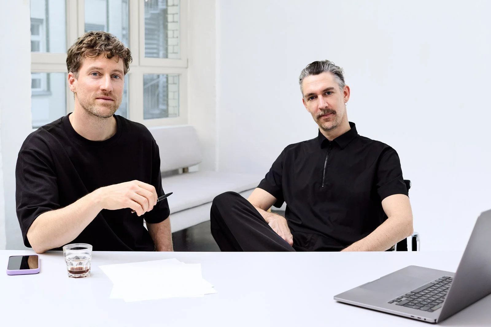 Die beiden Gründer des Virtual Business Hub, links Stefan Rechsteiner und rechts Patrick Rüegg