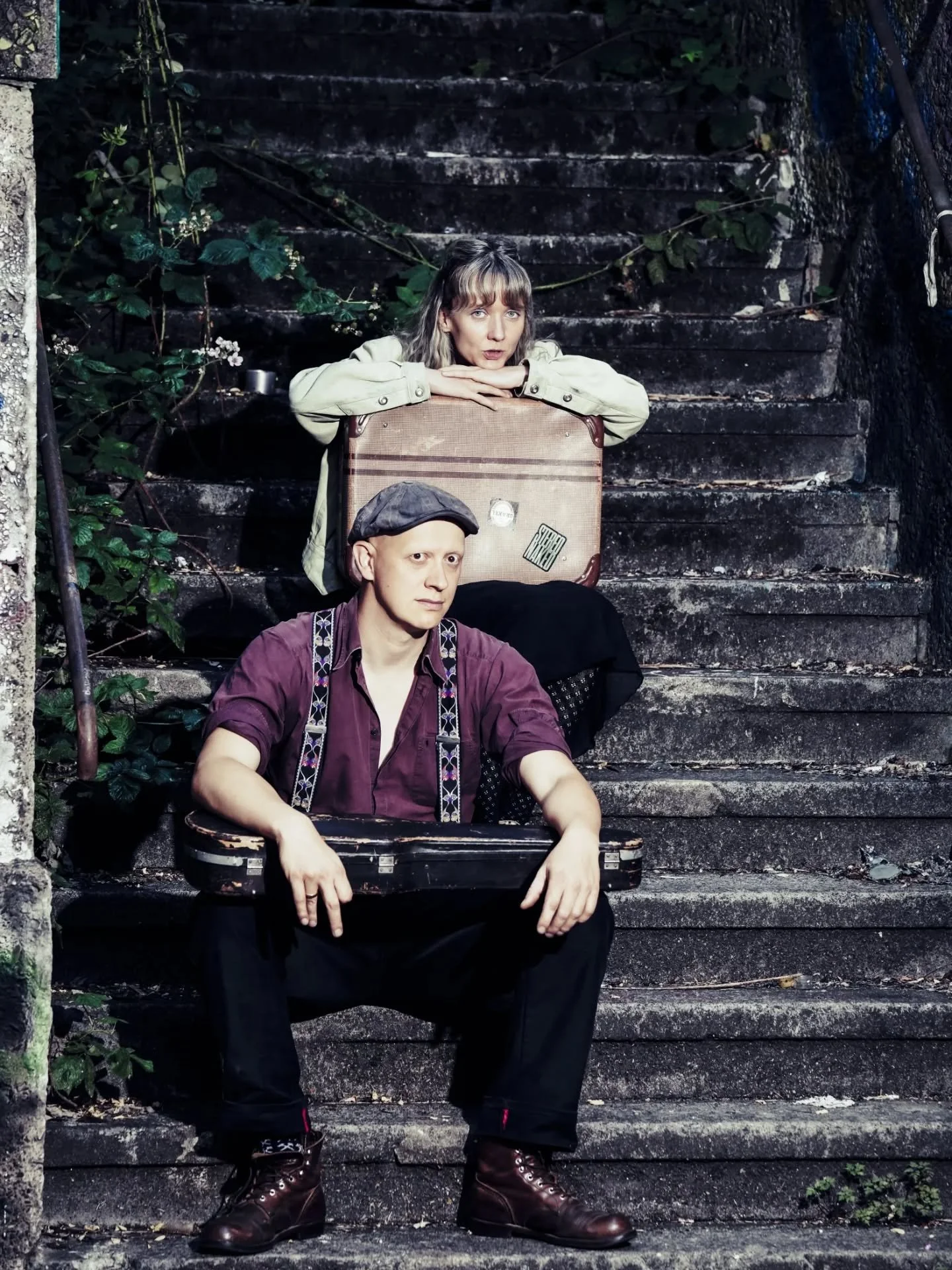 F&uuml;r die K&ouml;lner und Umland ein Leckerbissen: Diesen Sonntag spielen wir im Rittergut Haus Orr in Pulheim mit @joonlaukamp 🌻❤️ Fotos brandneu von @mumpi_kuenster_monsterpics

@mucuma.de 
@raimund.hegewald