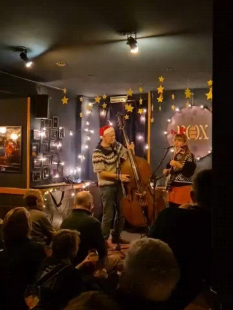 Nur noch ein paar Konzerte, bevor wir dieses Jahr abschlie&szlig;en. Ein gro&szlig;es Dankesch&ouml;n an alle, die zu unserem Weihnachtskonzert gekommen sind, es f&uuml;hlte sich wie eine gro&szlig;e Familie an. 
Au&szlig;erdem m&ouml;chten wir @nox.