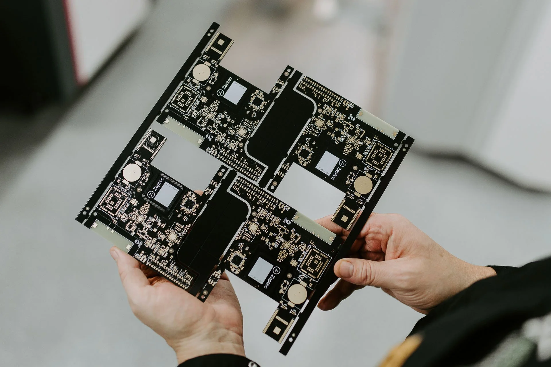 Detaljer bilde av del av produkt fotografering for zaptec til kampanjebruk og presse naturlig lys West Control