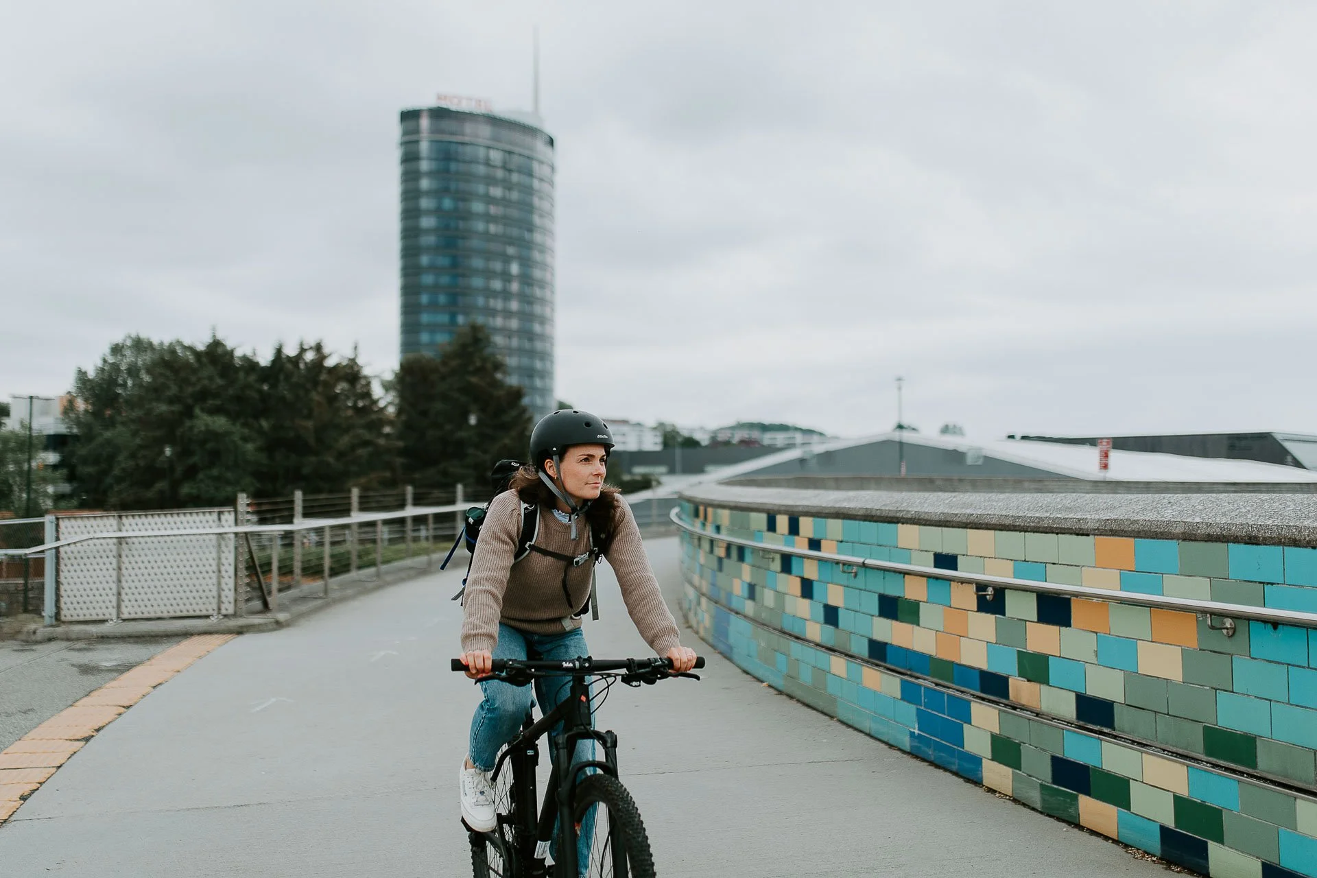 Bilder av modeller fra fotografering for Kolumbus natrulig lys og situasjonsbilder til bruk i større kampanje