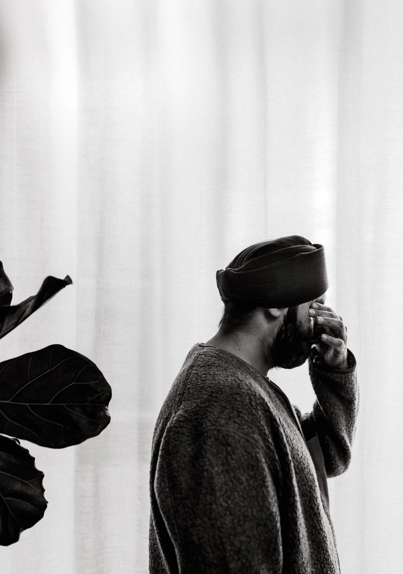 portrett av Sumeet Singh Patpatia Fotografering av mennesker til bokprosjekt for Iman Meskini, utgitt på Pullman Publishing. Portrettene er fotografert i naturlig lys i Oslo.