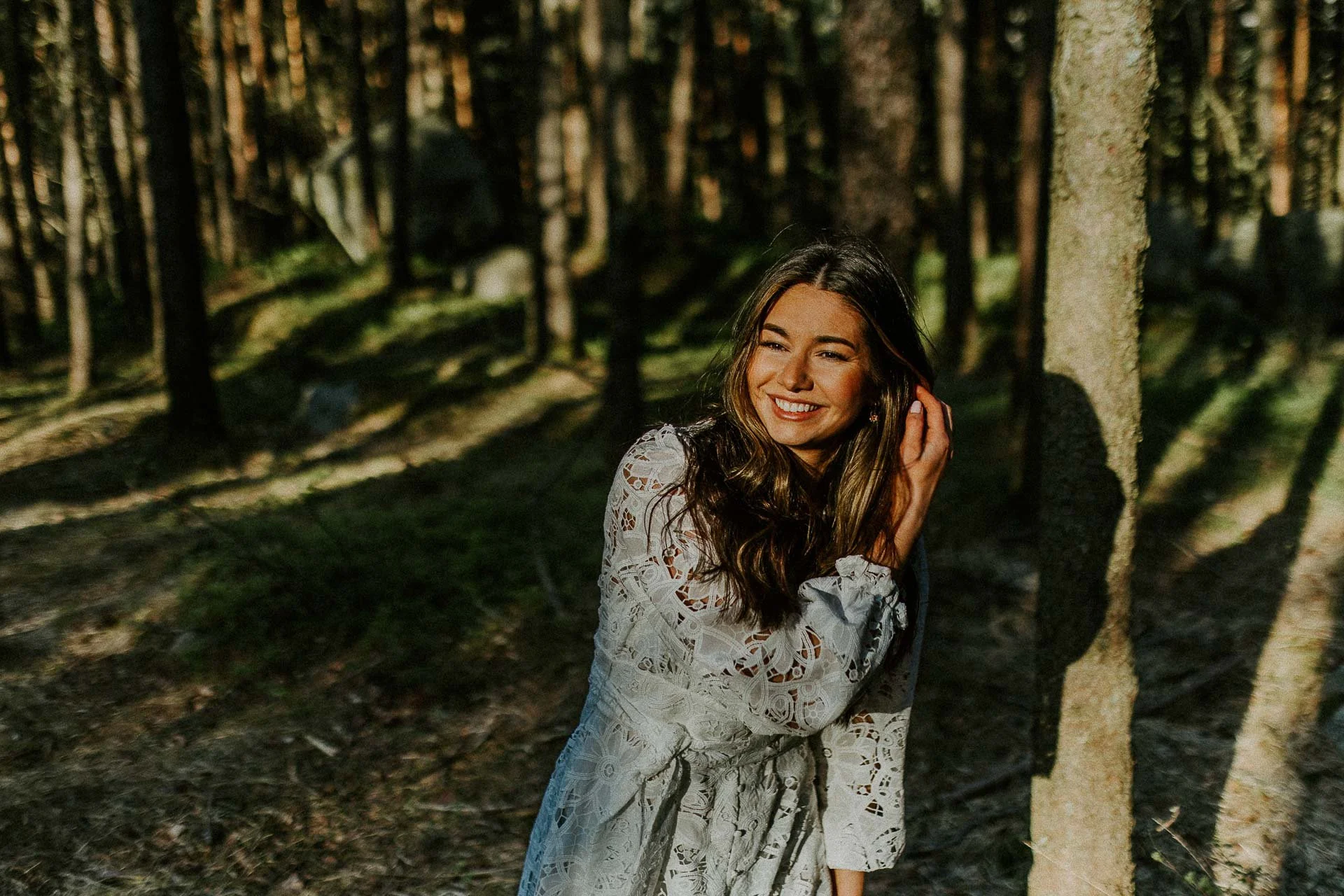 Bilder av modeller fra fotografering for Reli natur og fargerike plagg