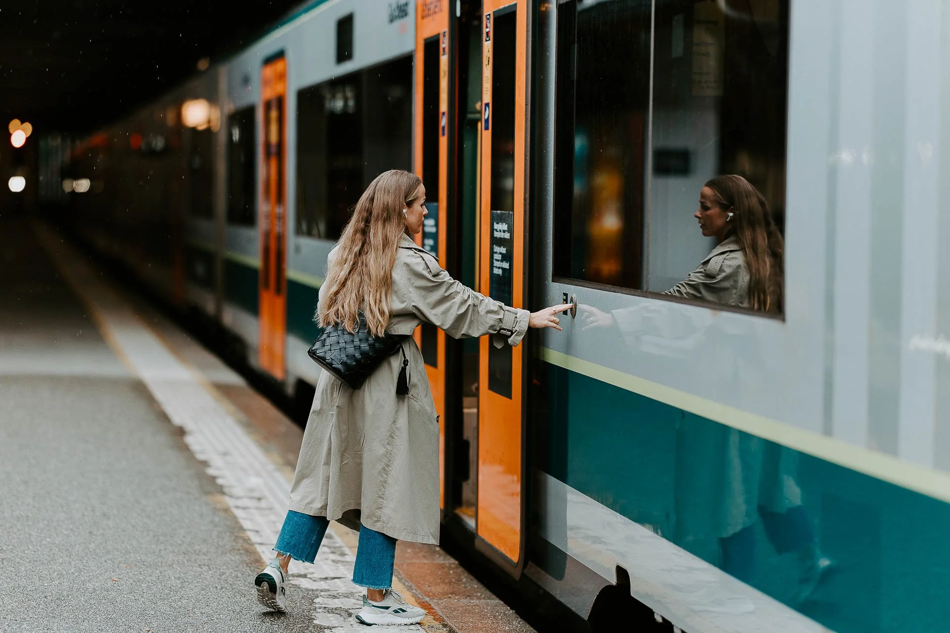 Bilder av modeller fra fotografering for Kolumbus natrulig lys og situasjonsbilder til bruk i større kampanje