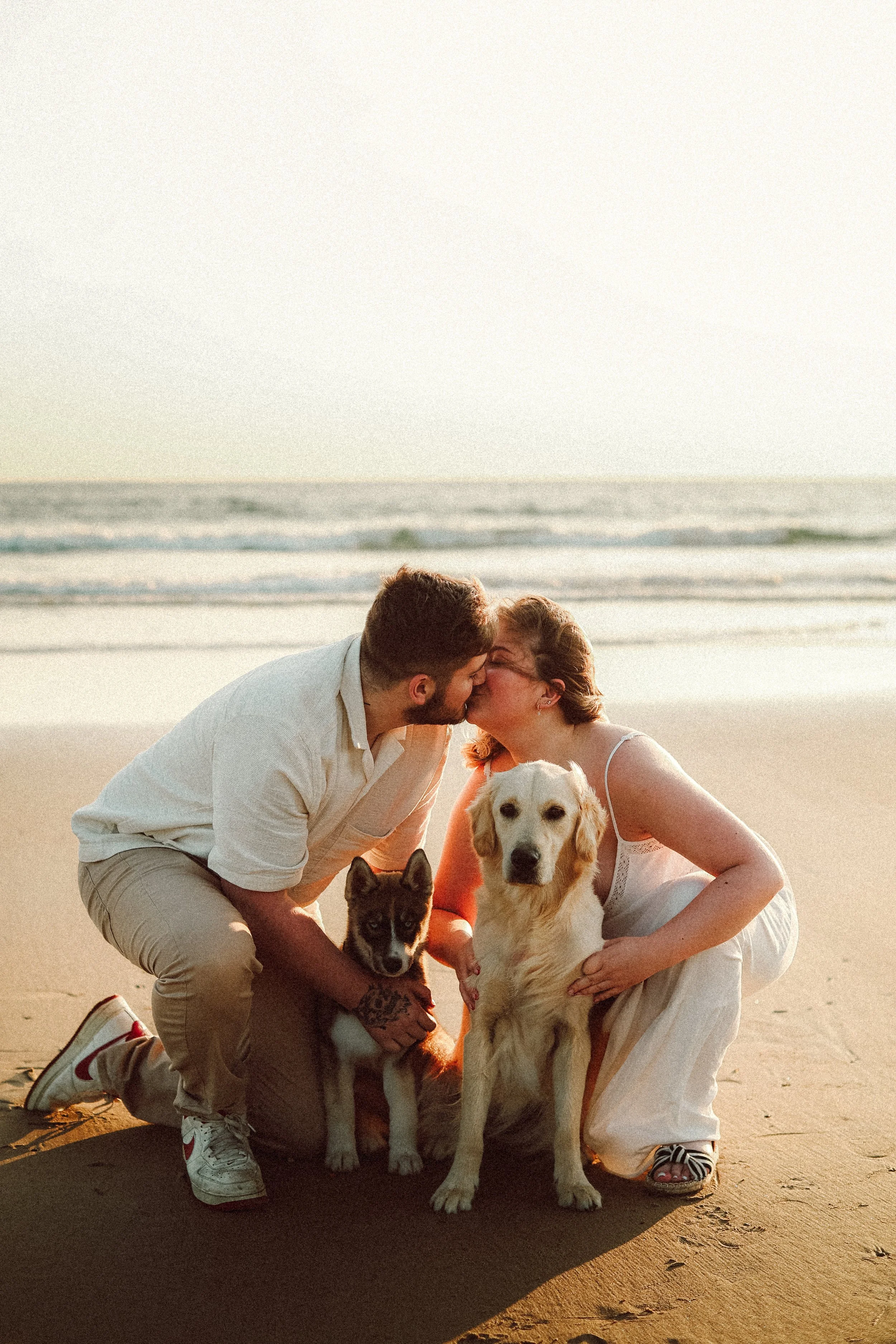Photographe couple Photographe engagement Photographe Elopement authentique spontané vintage Cherbourg Manche Normandie