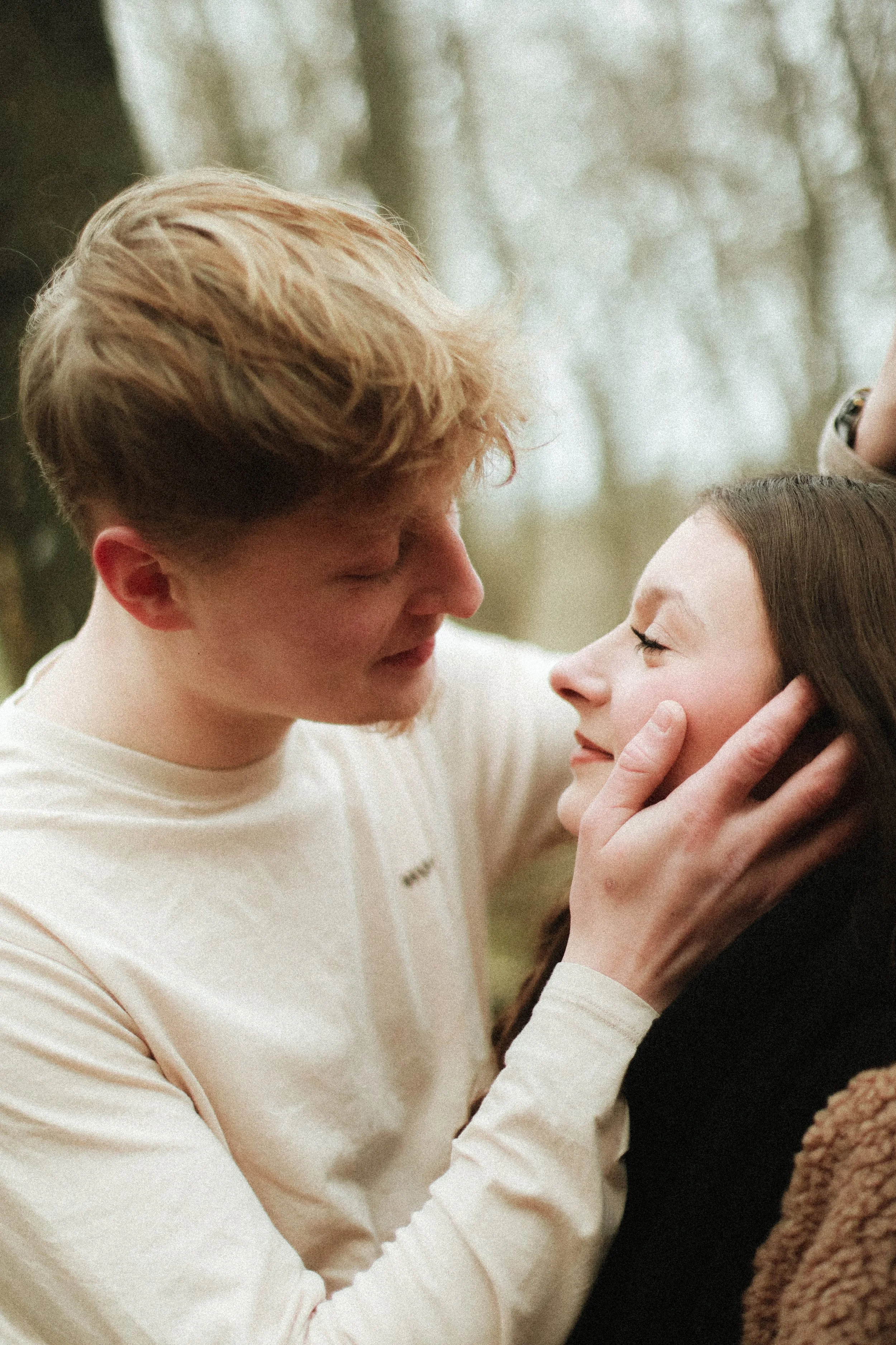 Photographe couple Photographe engagement Photographe Elopement authentique spontané vintage Cherbourg Manche Normandie