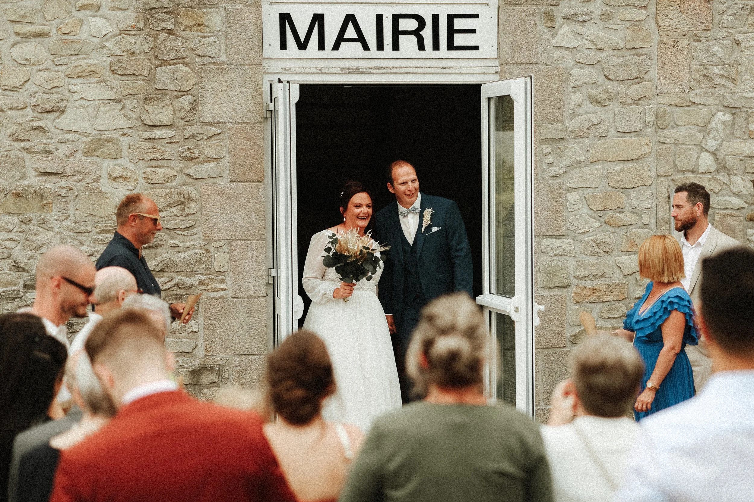 Photographe de mariage civil Cherbourg Manche Normandie 
Mairie de Sainte-Croix-Hague
Photos numériques digital et photos polaroïd 