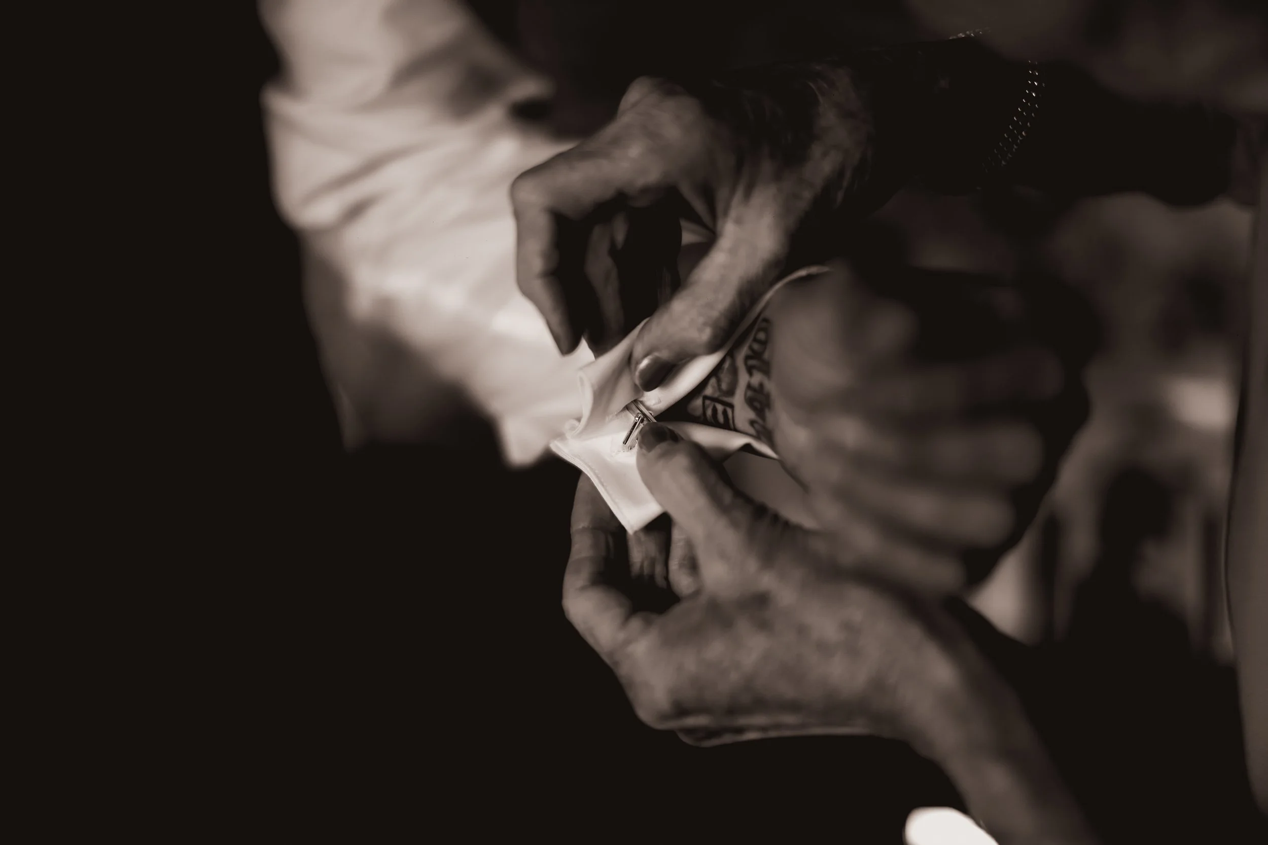 Photographe mariage émotion documentaire edito authentique Cherbourg Manche Normandie France Europe