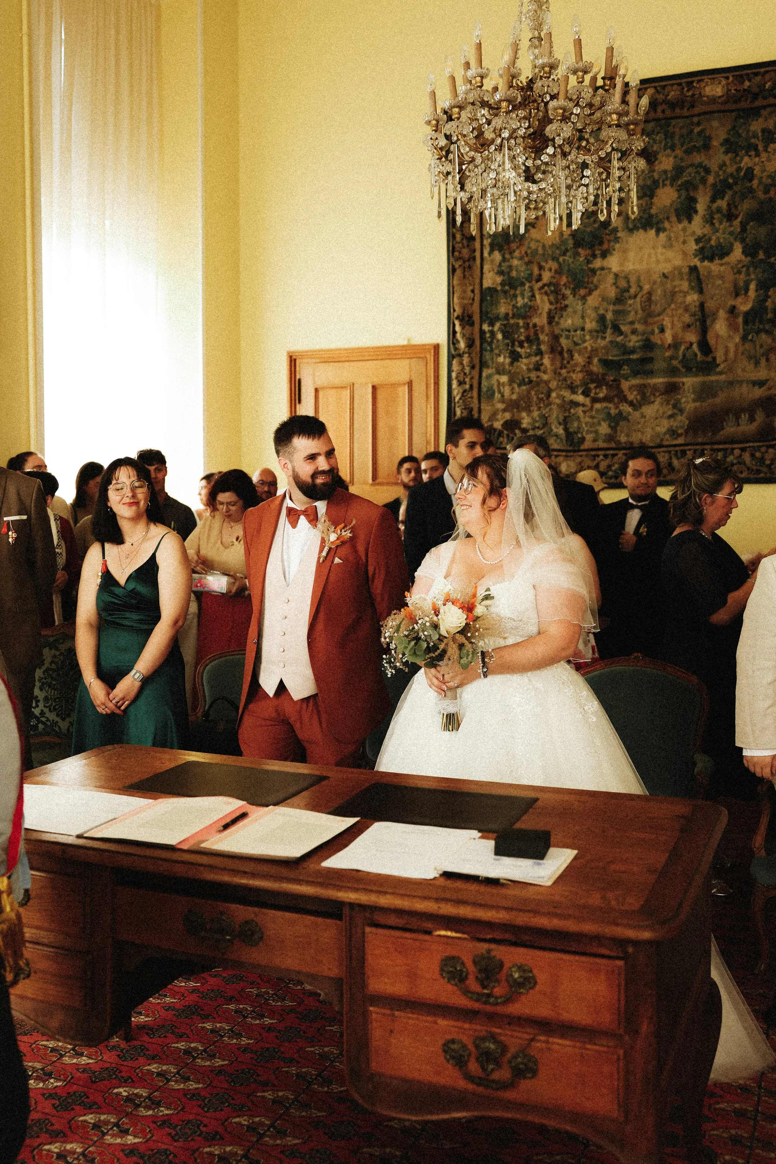 Photographe de mariage civil Cherbourg Manche Normandie 
Mairie de Torigny-Les-Villes
Photos numériques digital et photos polaroïd