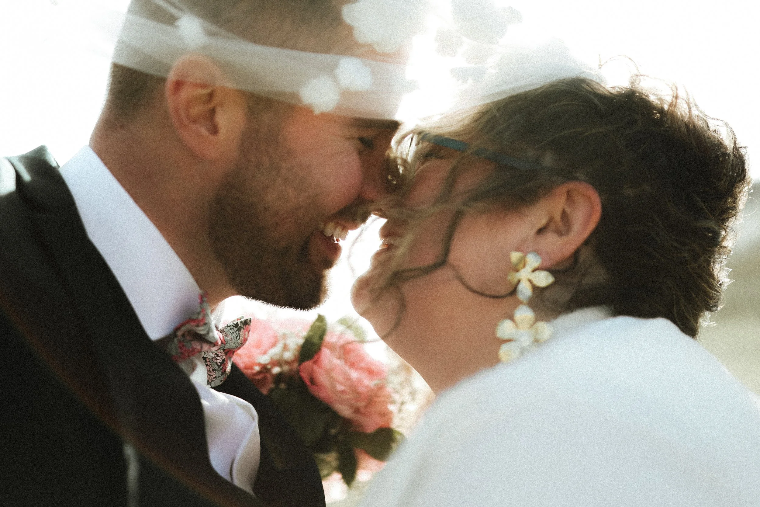 Photographe mariage luxe éditorial authentique spontané vintage Cherbourg Manche Caen Calvados Rouen Le Havre Seine-Maritime Normandie