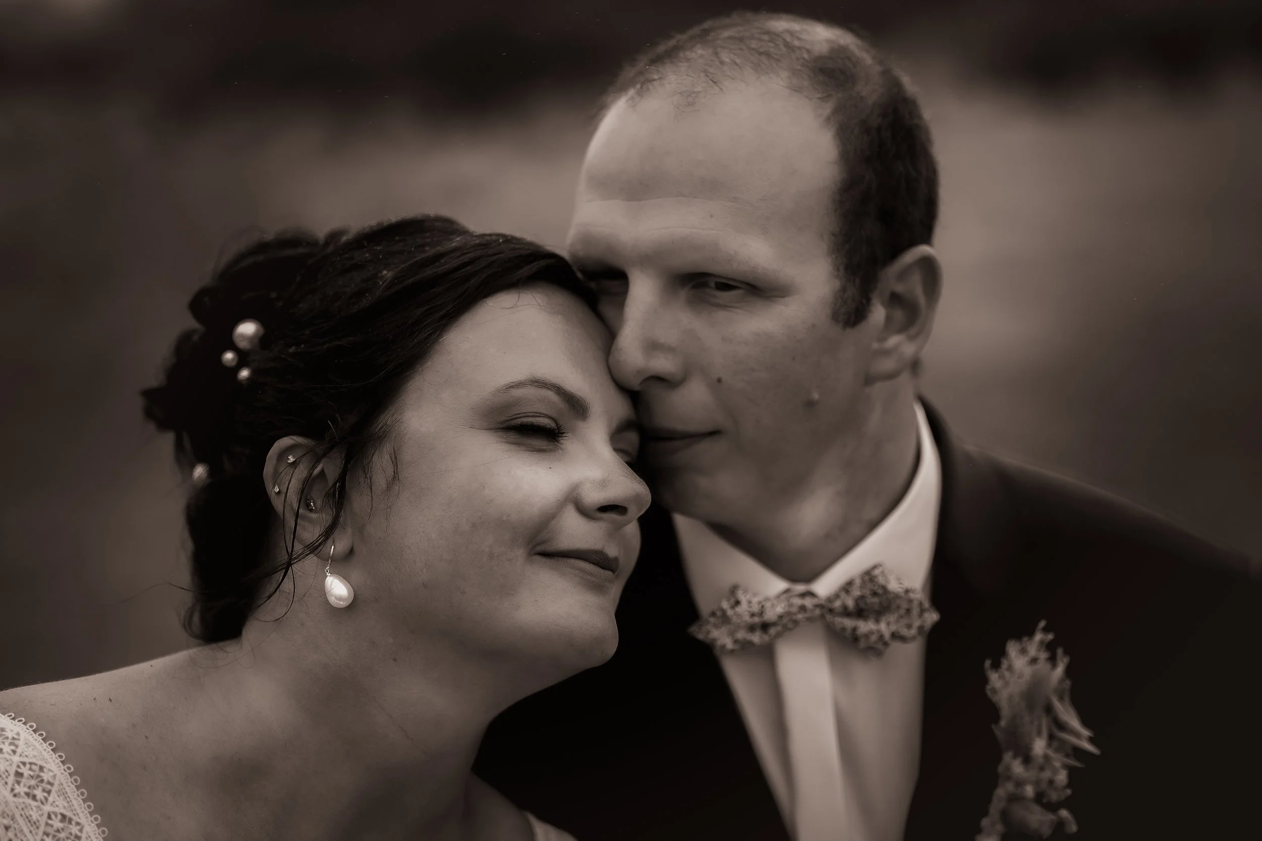 Photographe mariage émotion documentaire edito authentique Cherbourg Manche Normandie France Europe