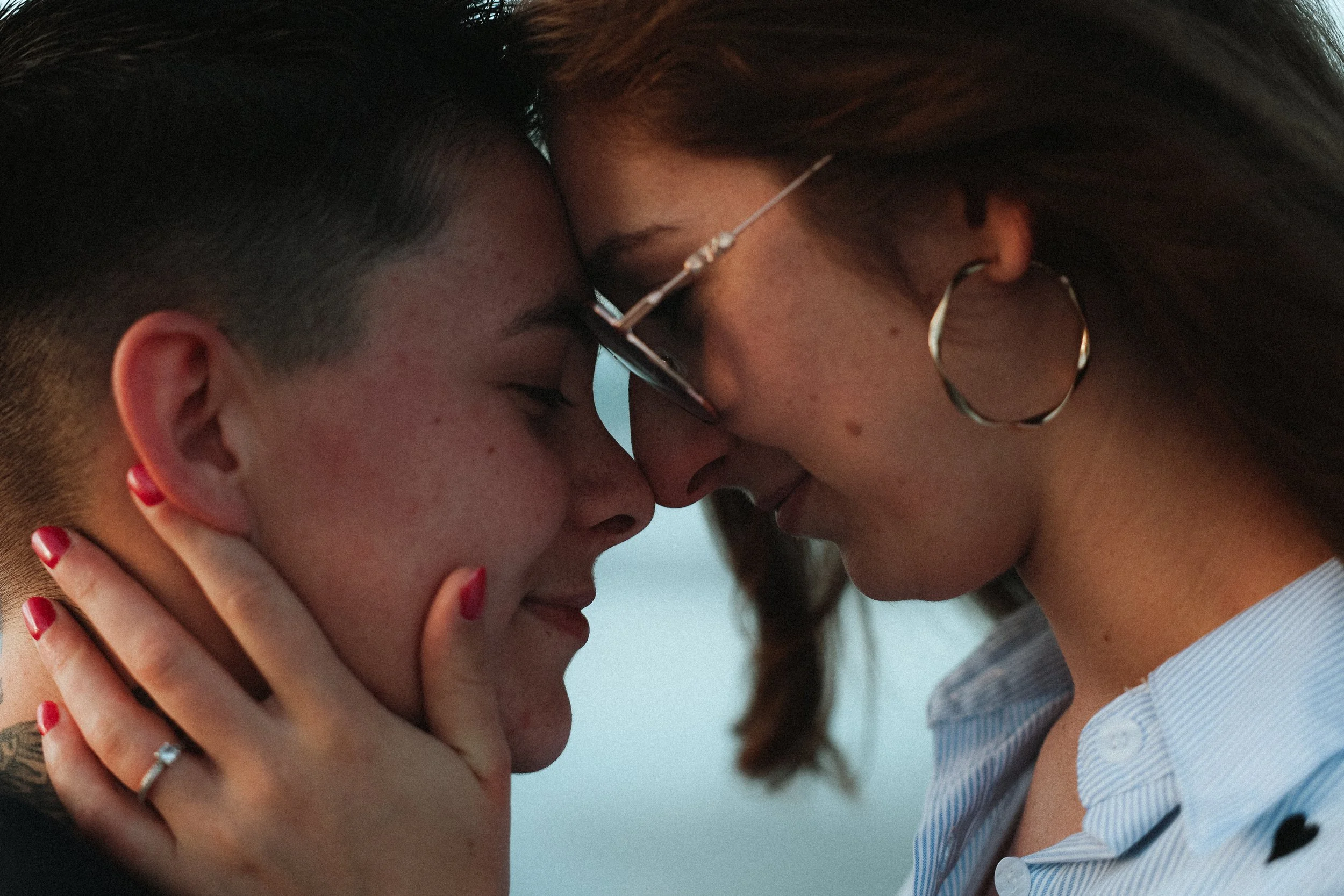 Photographe couple Photographe engagement Photographe Elopement authentique spontané vintage Cherbourg Manche Normandie