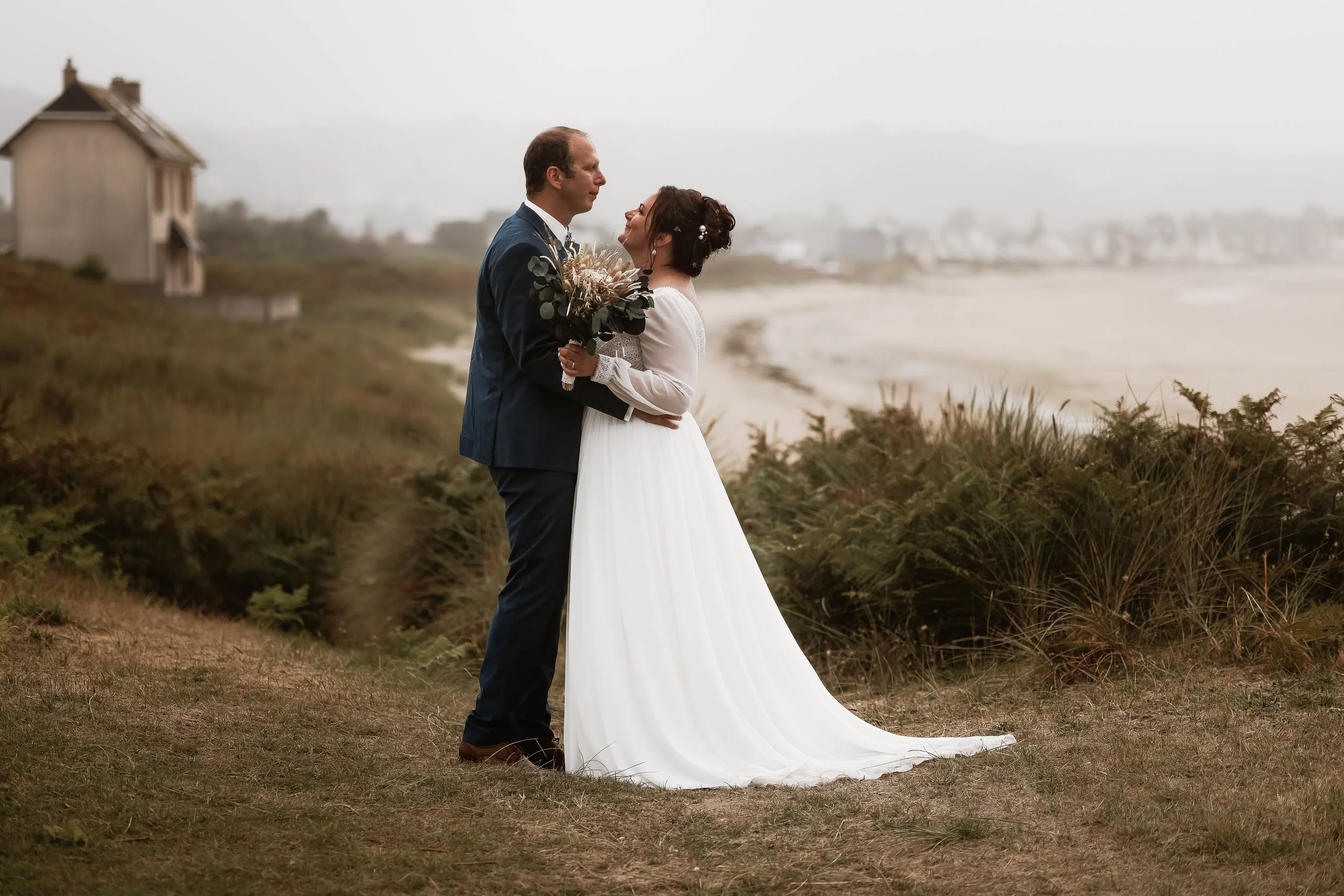 Photographe mariage émotion documentaire edito authentique Cherbourg Manche Normandie France Europe