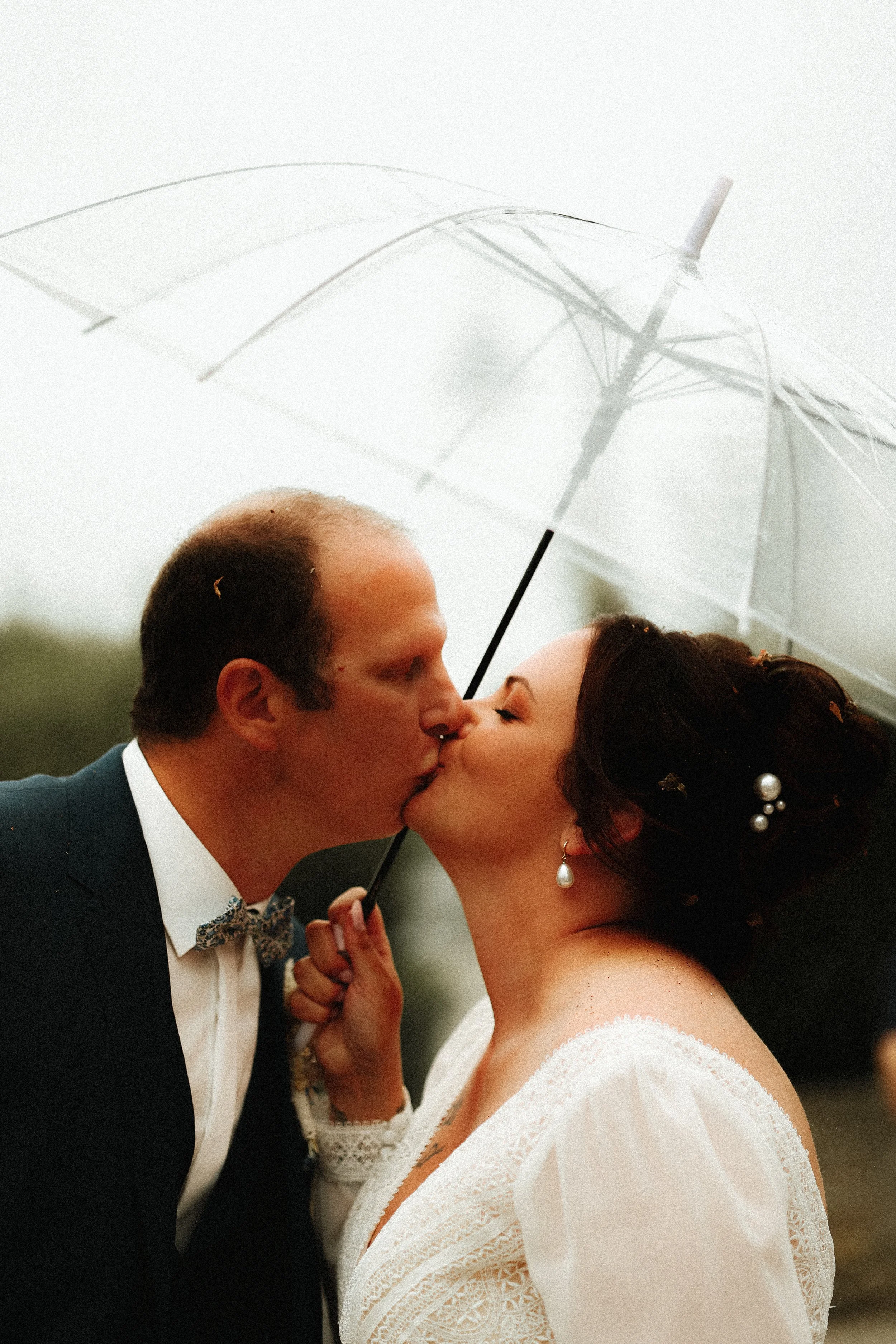 Photographe de mariage civil Cherbourg Manche Normandie 
Mairie de Sainte-Croix-Hague
Photos numériques digital et photos polaroïd 