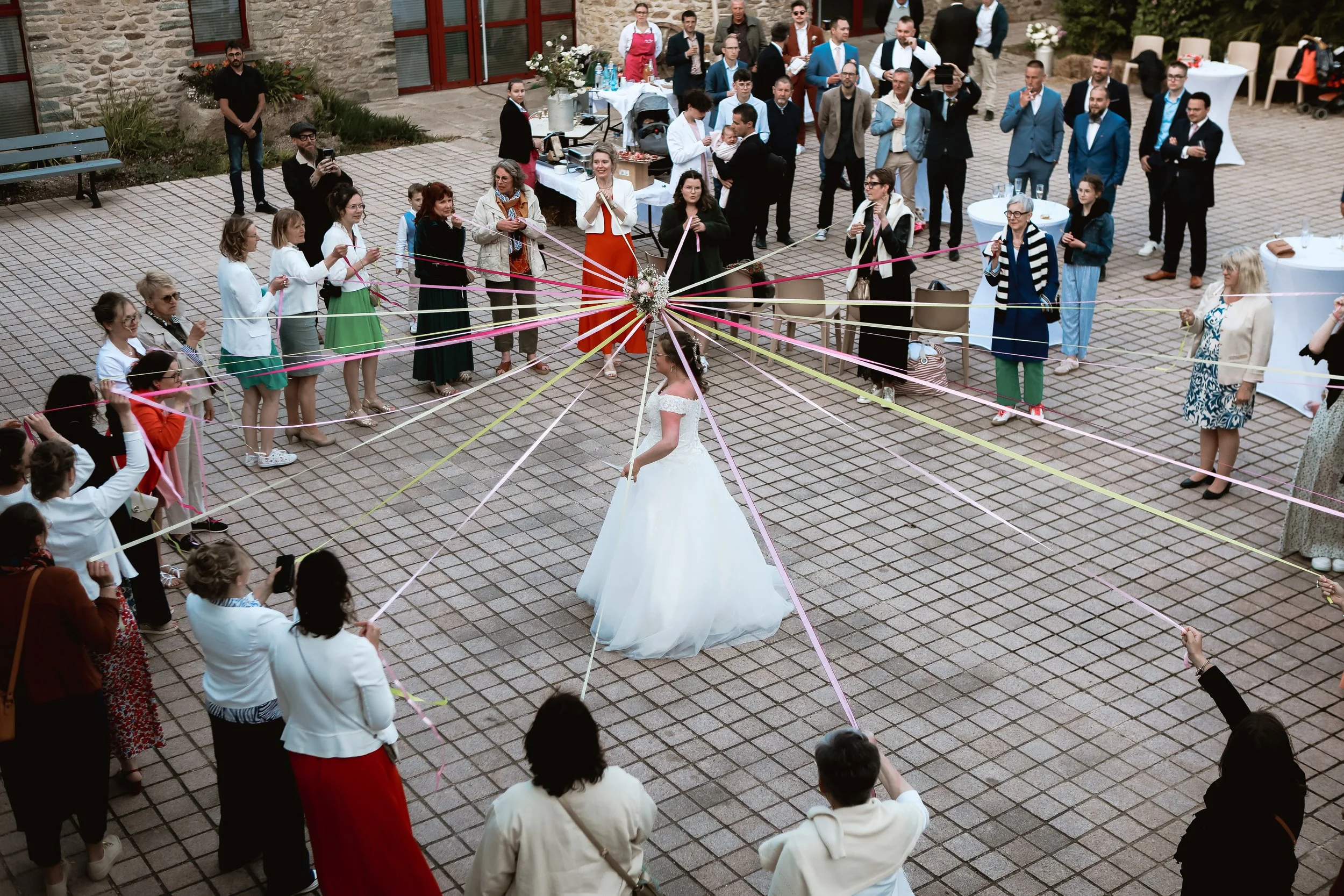 Photographe mariage émotion documentaire edito authentique Cherbourg Manche Normandie France Europe