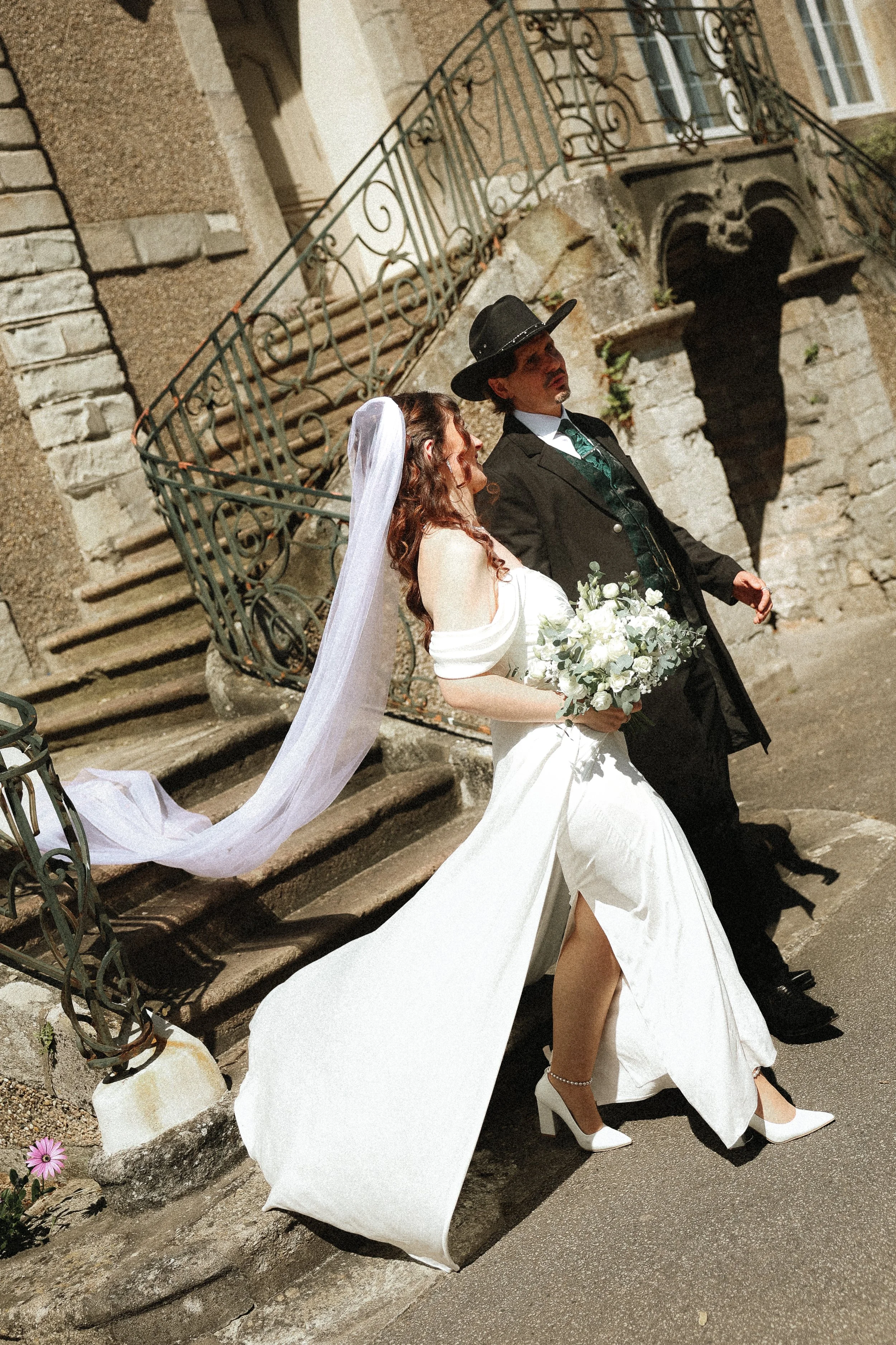 Photographe de mariage civil Cherbourg Manche Normandie 
Mairie de Querqueville
Photos numériques digital et photos polaroïd 