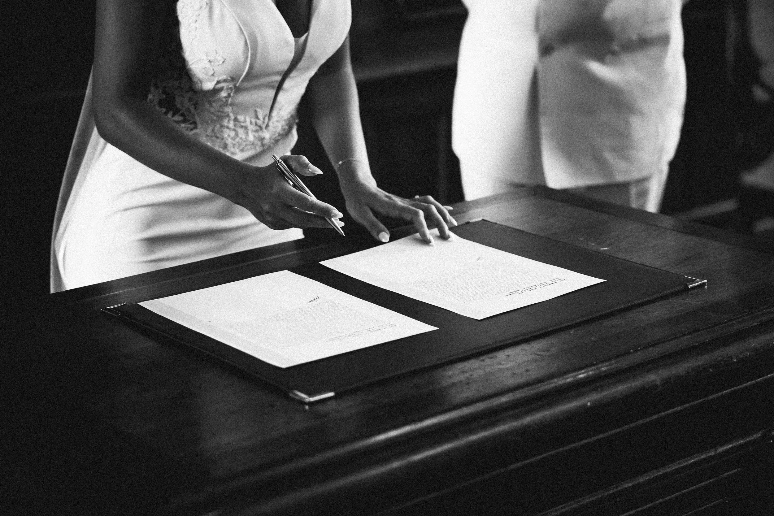 Photographe de mariage civil Cherbourg Manche Normandie 
Mairie de Rouen
Photos numériques digital et photos polaroïd
