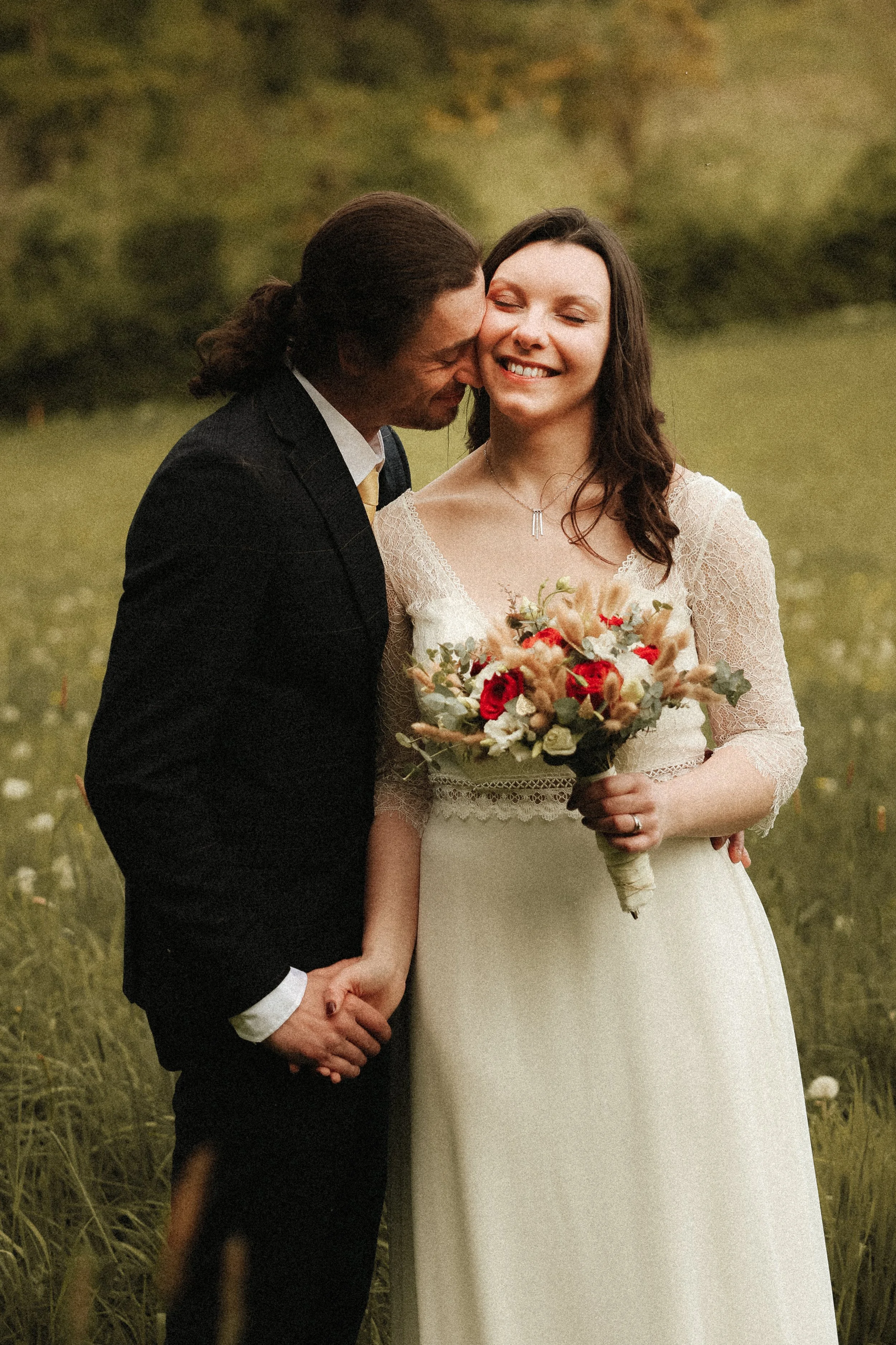 Photographe mariage luxe éditorial authentique spontané vintage Cherbourg Manche Caen Calvados Rouen Le Havre  Normandie