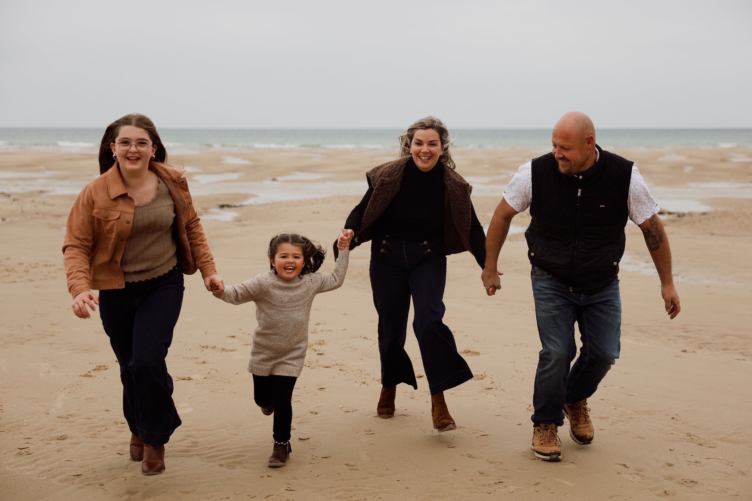 Photographe famille couple grossesse naissance baptême Cherbourg Manche Normandie France Europe