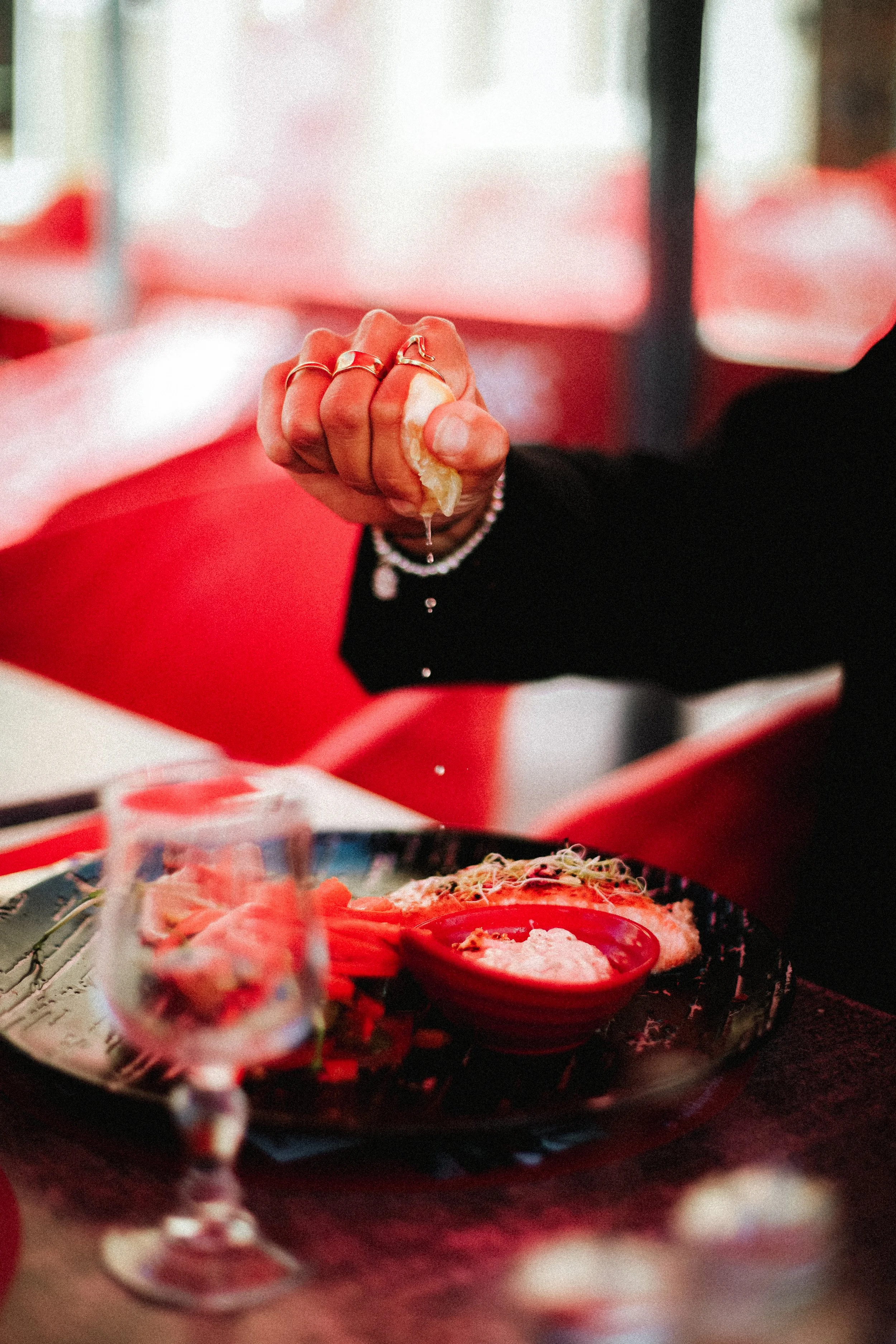 Photographe Coporate Photographe Produits Photographe Mode Photographe Portrait Pro Café Du Port Cherbourg