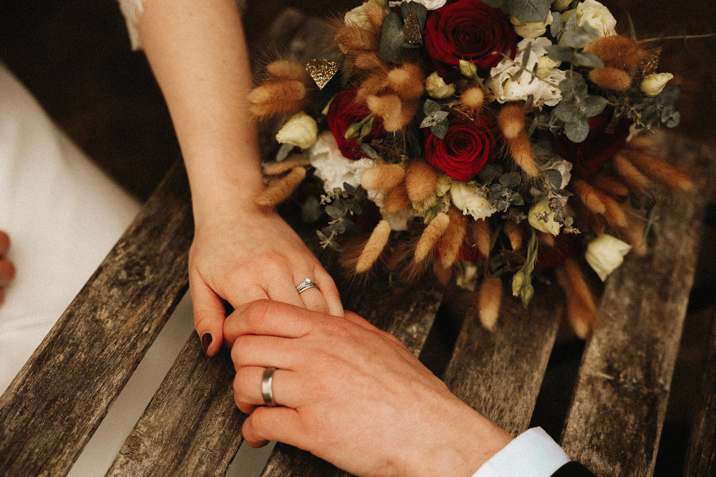 Photographe mariage luxe éditorial authentique spontané vintage Cherbourg Manche Caen Calvados Rouen Le Havre  Normandie