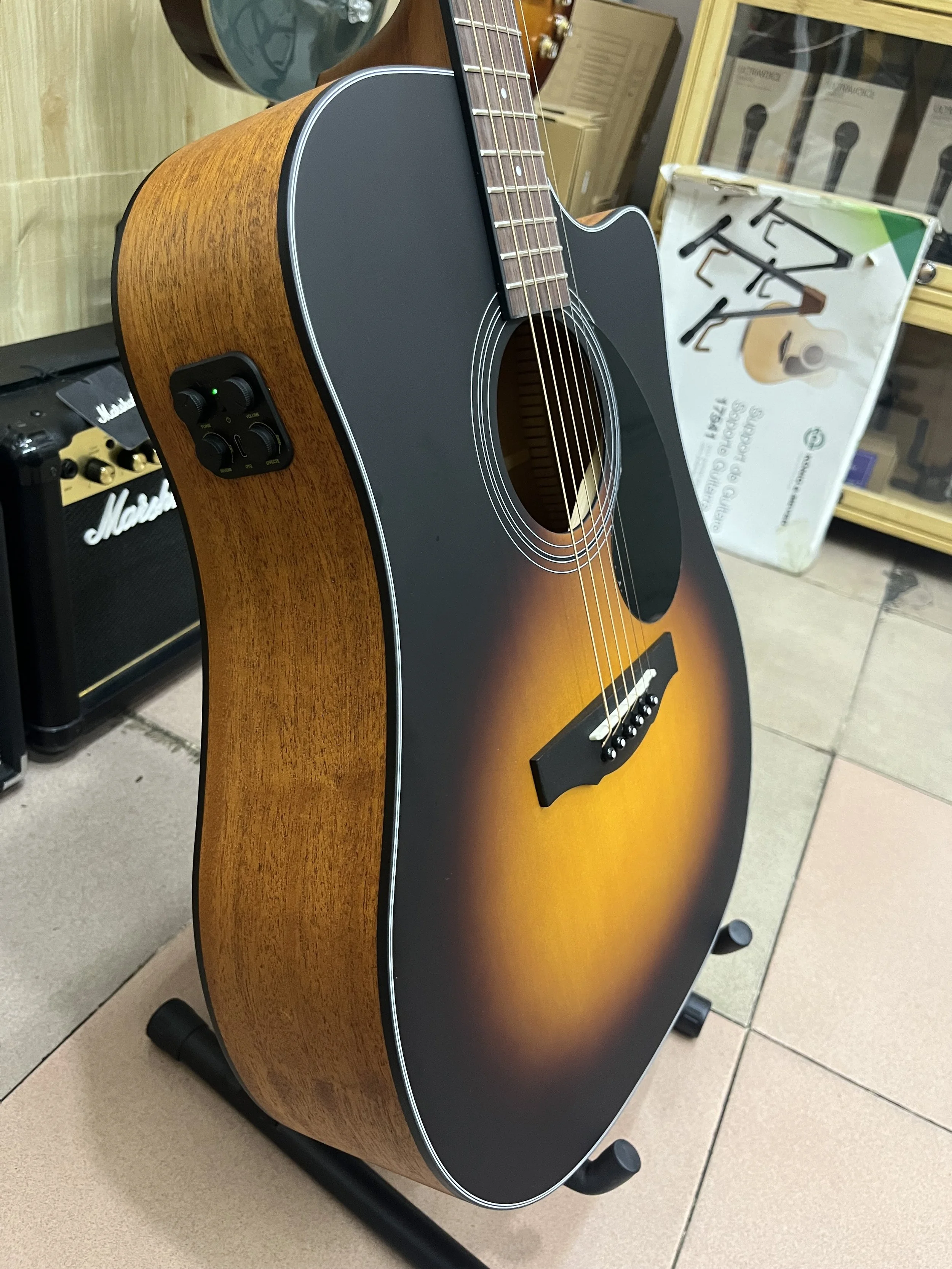 Kepma EDCE Sunburst Transacoustic K10 pickup