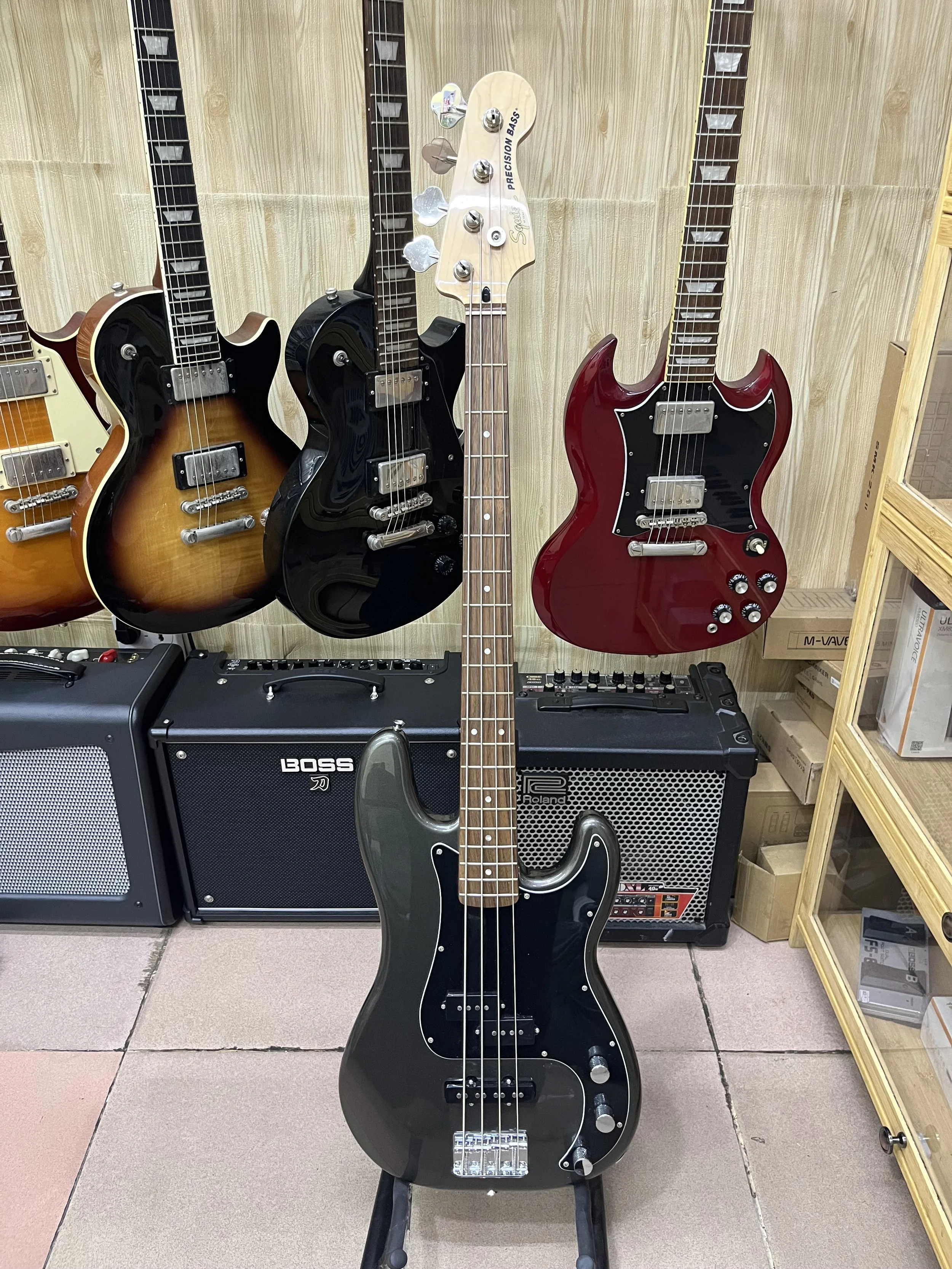 Squier Affinity Precision Bass Charcoal Frost Metallic (used)