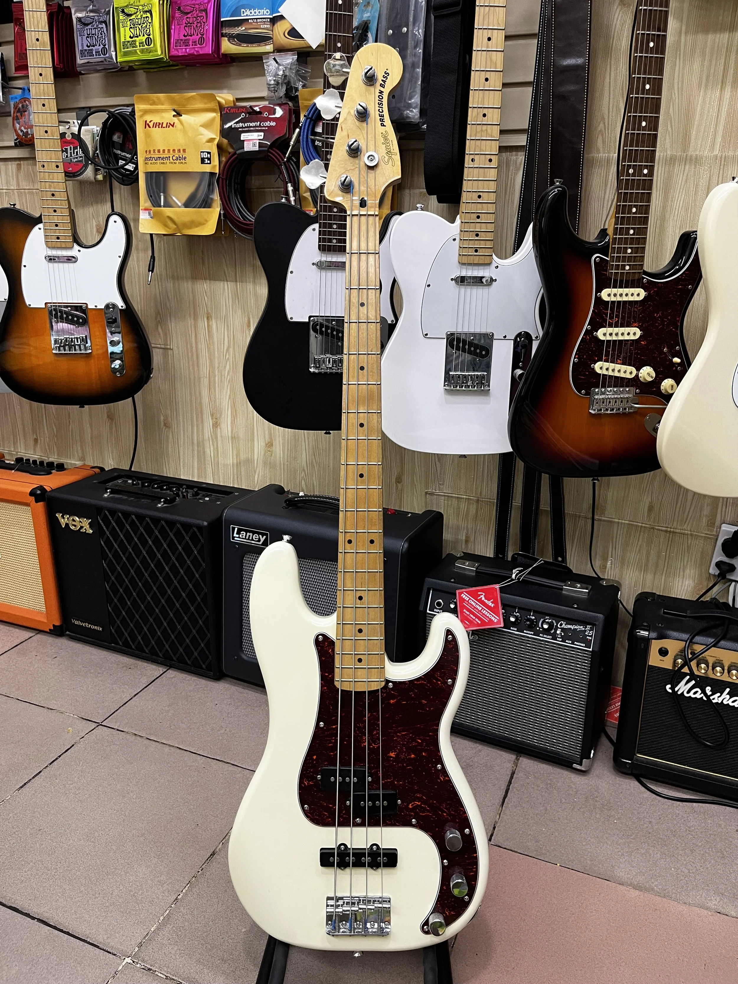 Squier Affinity Precision Bass Olympic White (used)