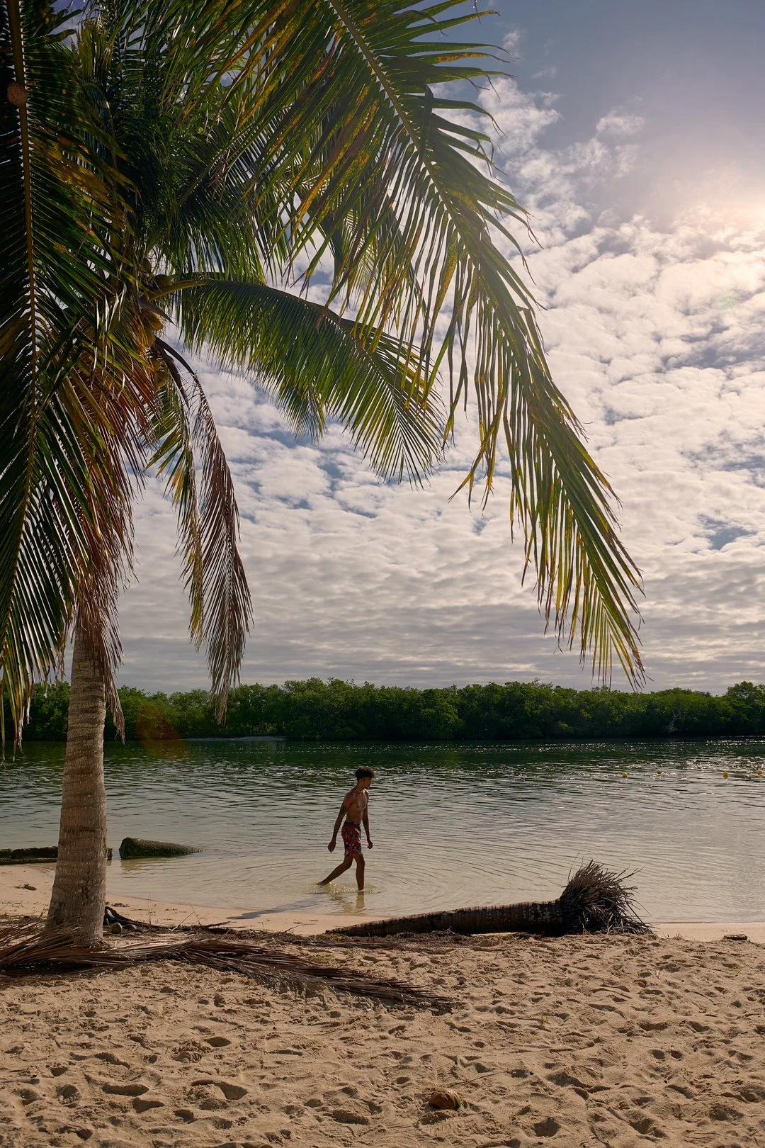 elodie timmermans fashion portrait photographer travel mexico boy summer beachwear