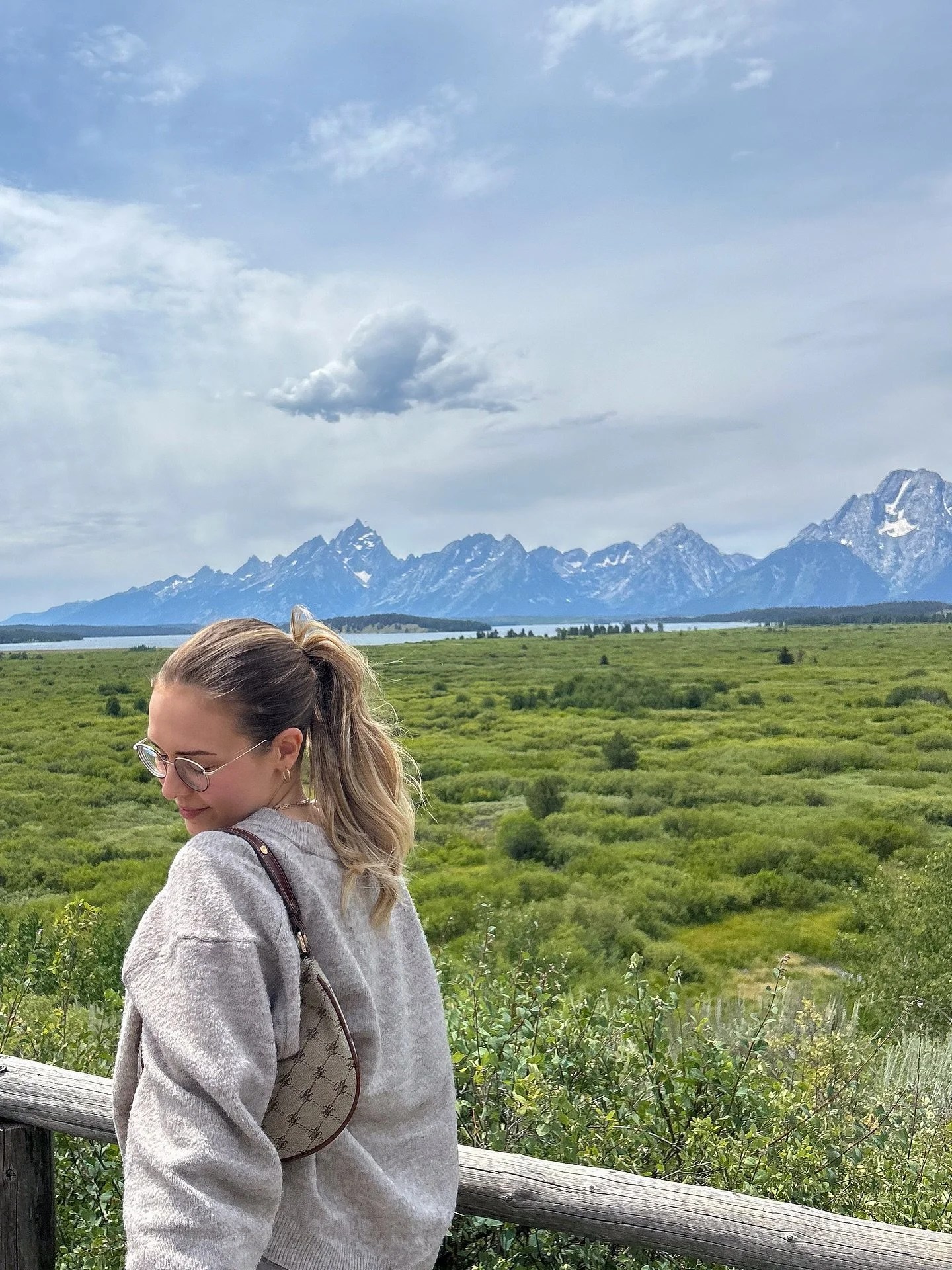 Days in the Grand Teton 🦬🌻🥾🏕️
.
.
.
Wyoming, Jackson Hole, National park 
#grandteton #grandtetonnationalpark #grandtetons #jacksonholewyoming #wyoming #wyominglife