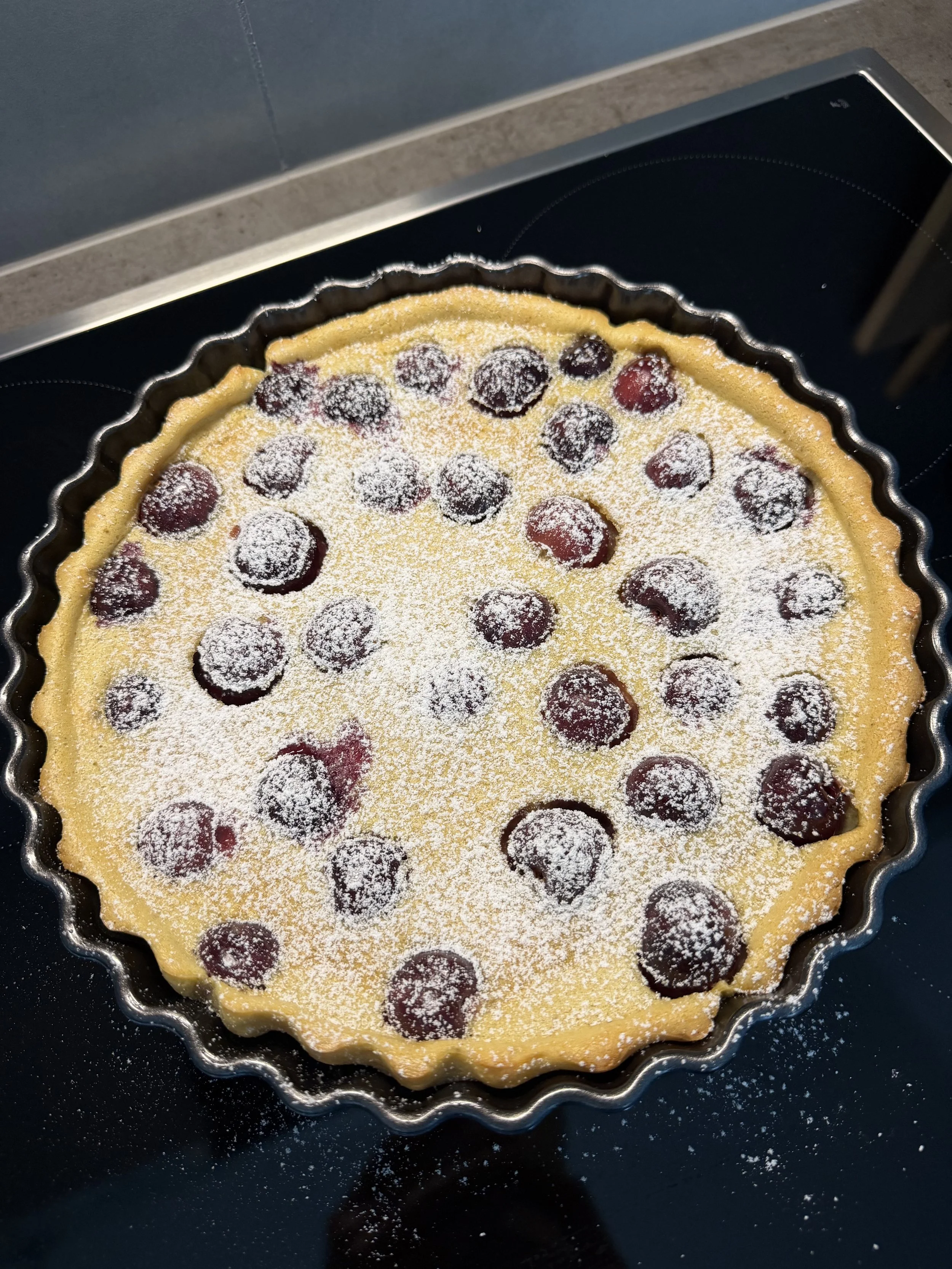 Cherry clafoutis 🍒🥧