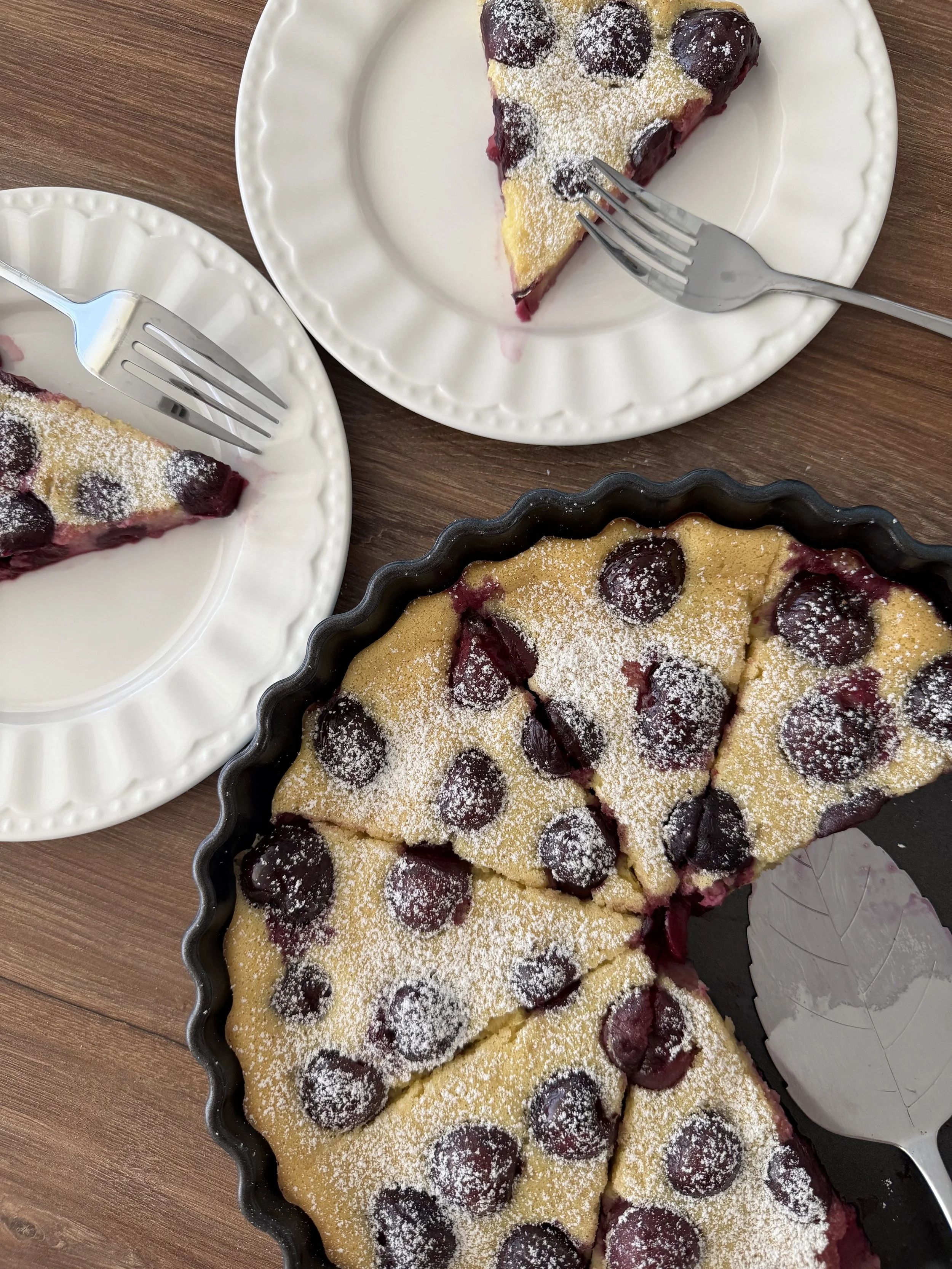Cherry clafoutis 🍒🥧