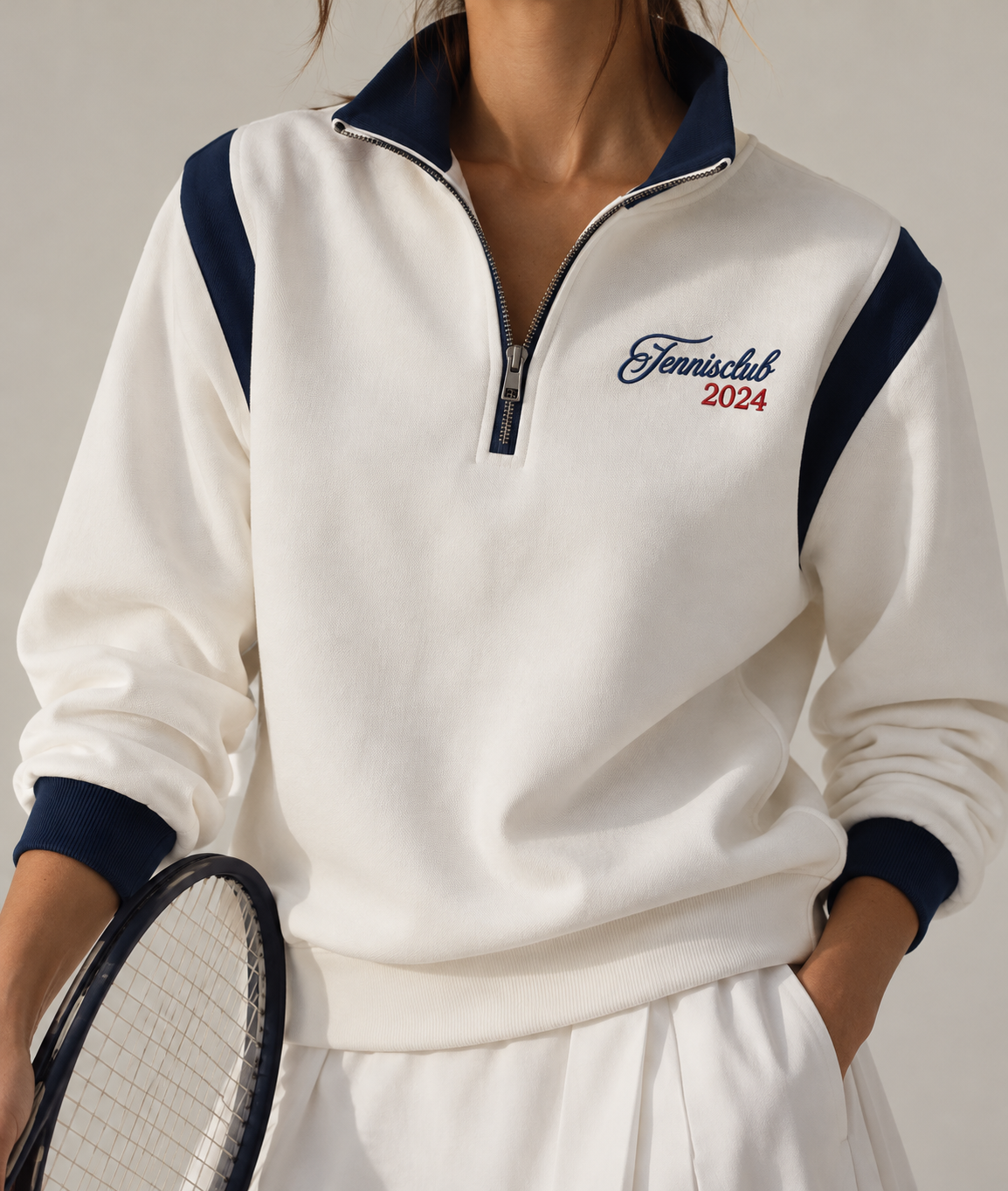 Sweatshirt Tennisclub 2024 et raquette.png