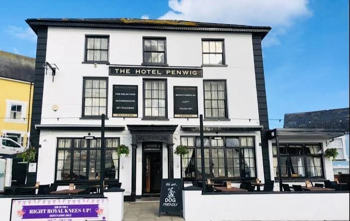 THE HOTEL PENWIG, South John Street, New Quay