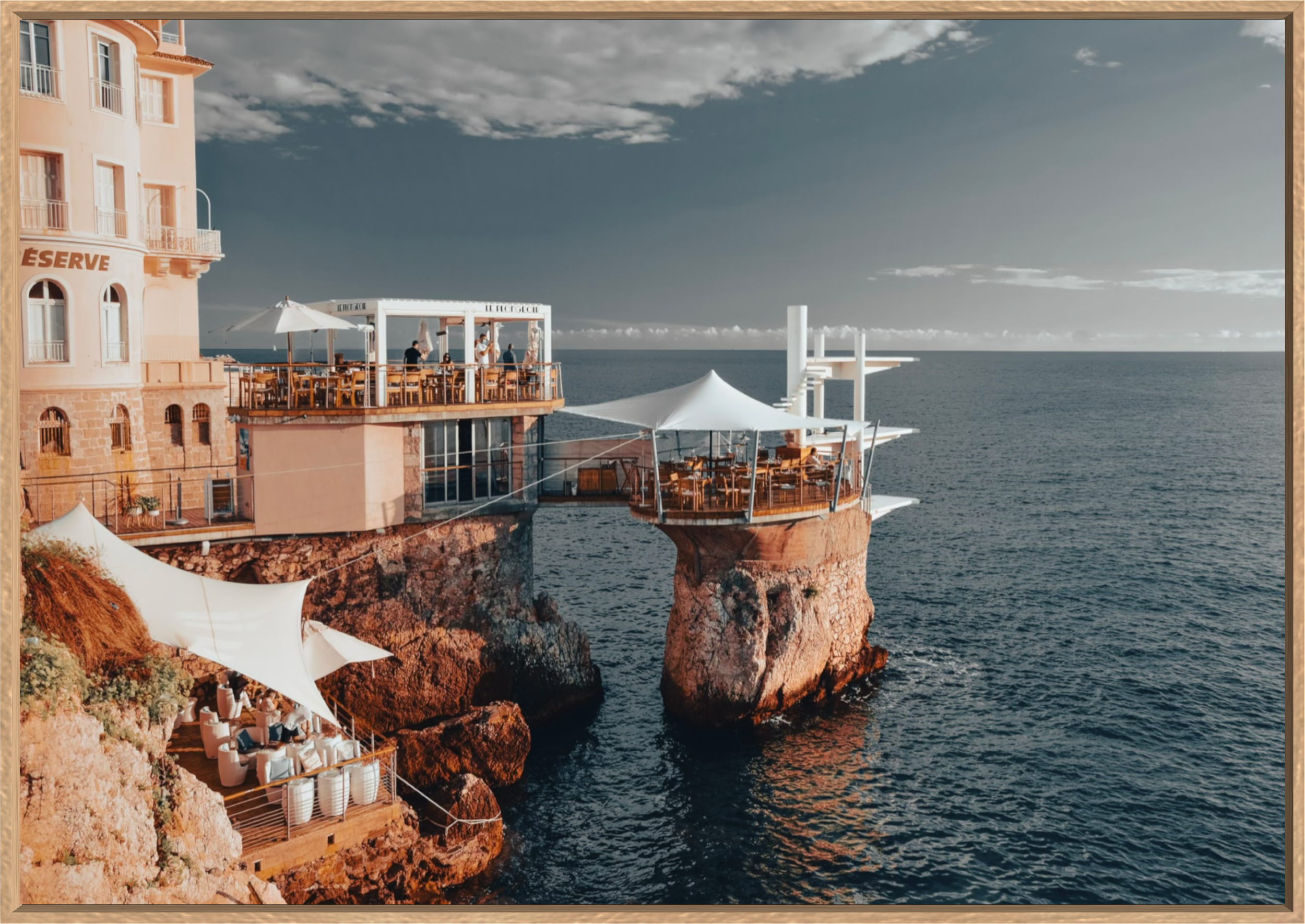 LE PLONGEOIR Available in Print Only 100x70cm