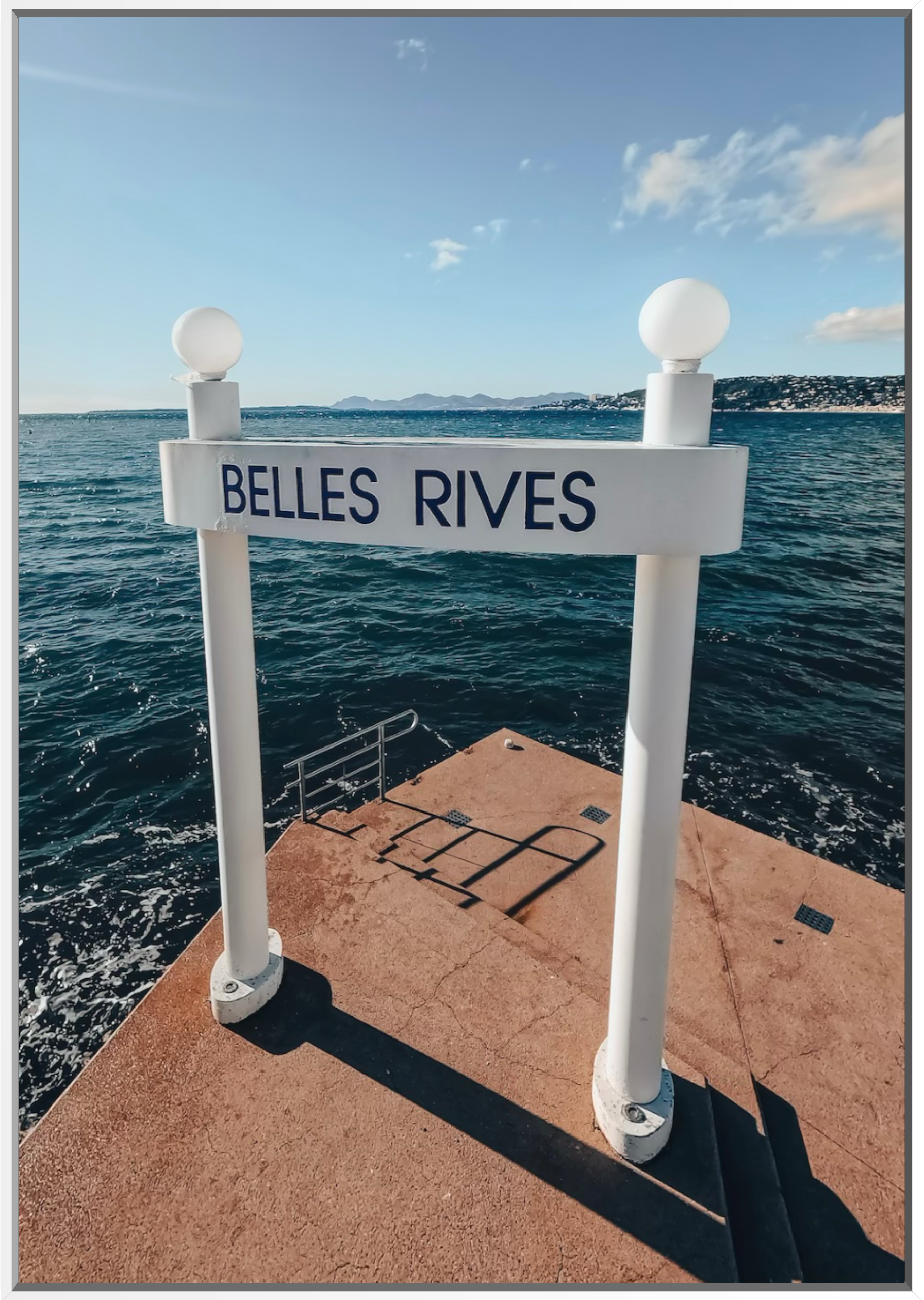 BellesArchWhite.png