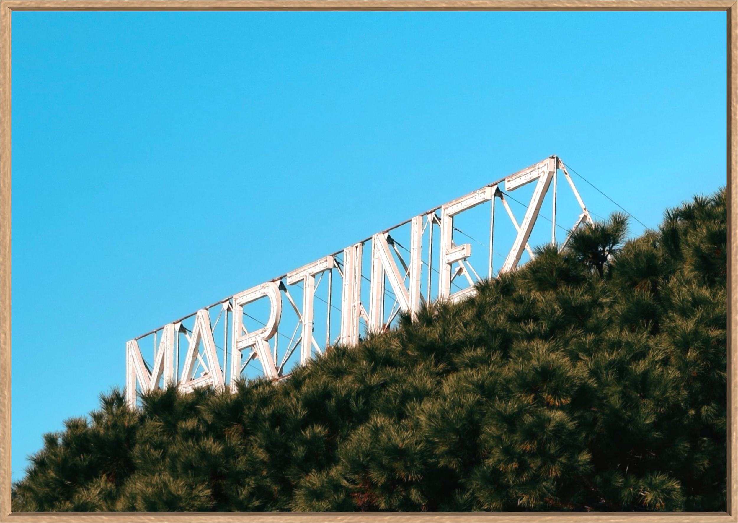 MARTINEZ x HOLLYWOOD from 195€