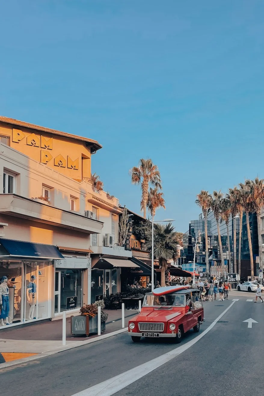 GONE SURFING
from 195€