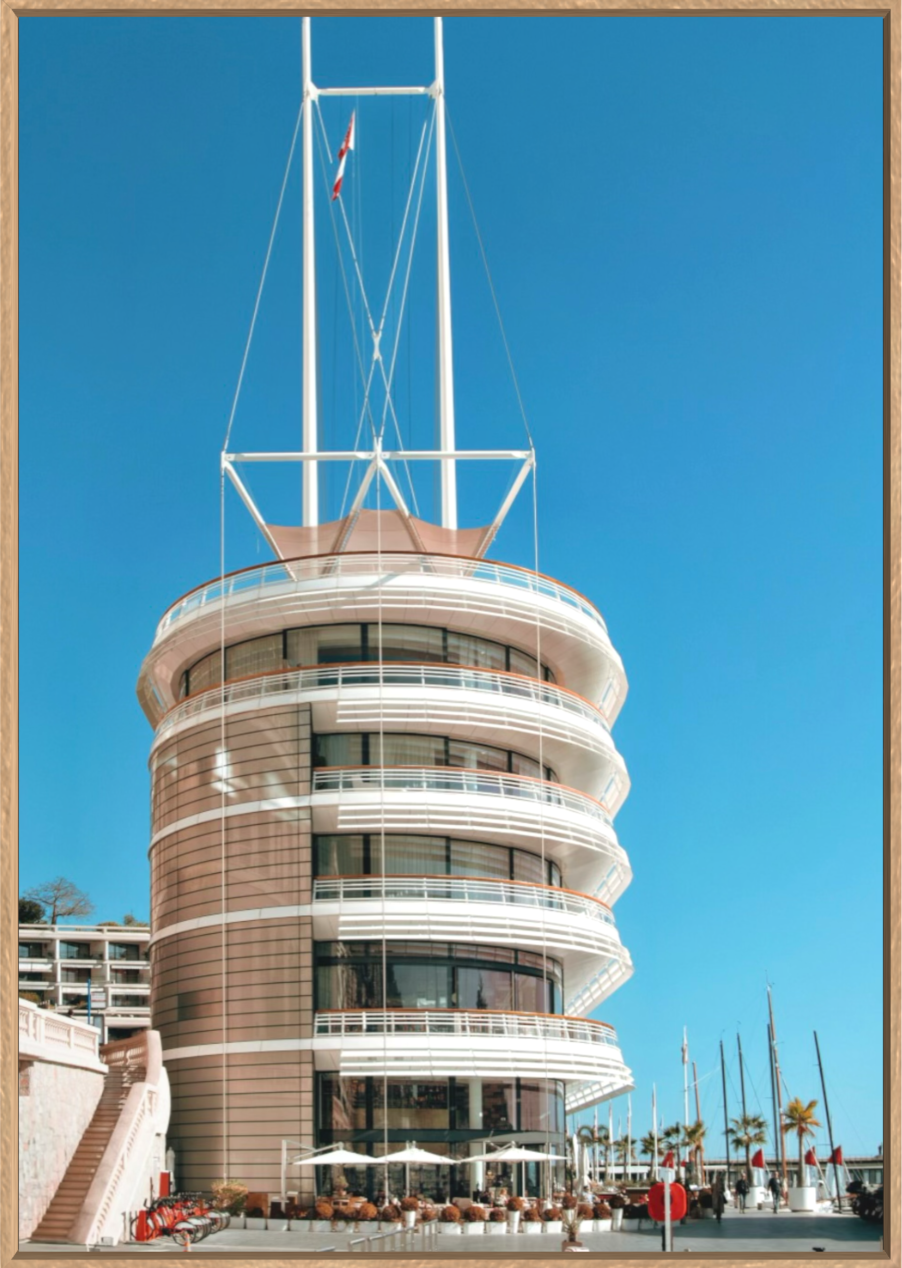 MONACO YACHT CLUB
from 195€