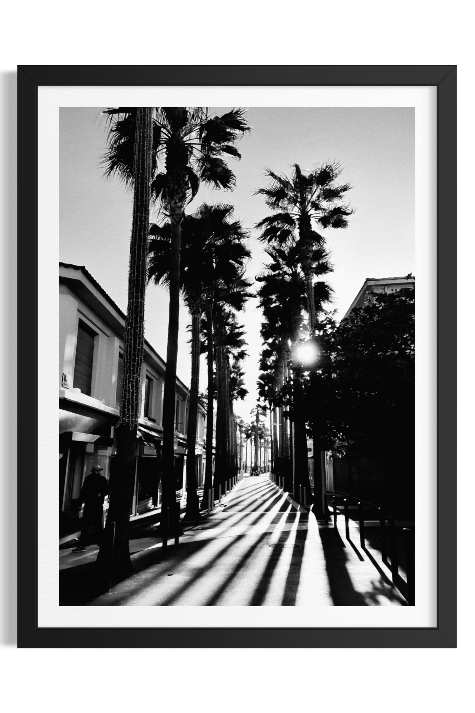 SHADOW PLAY, JUAN-LES-PINS