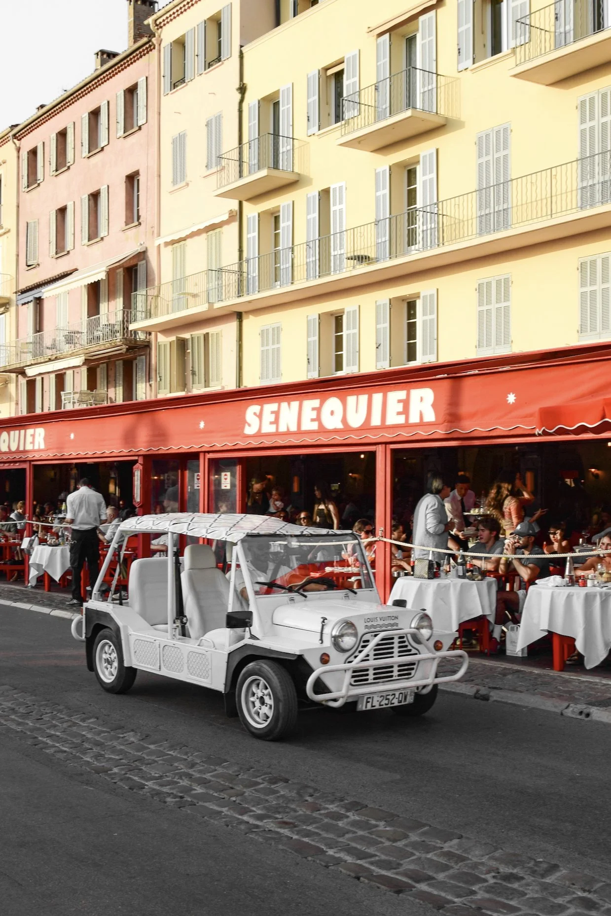 SENEQUIER x MOKE x LOUIS VUITTON
from 195€